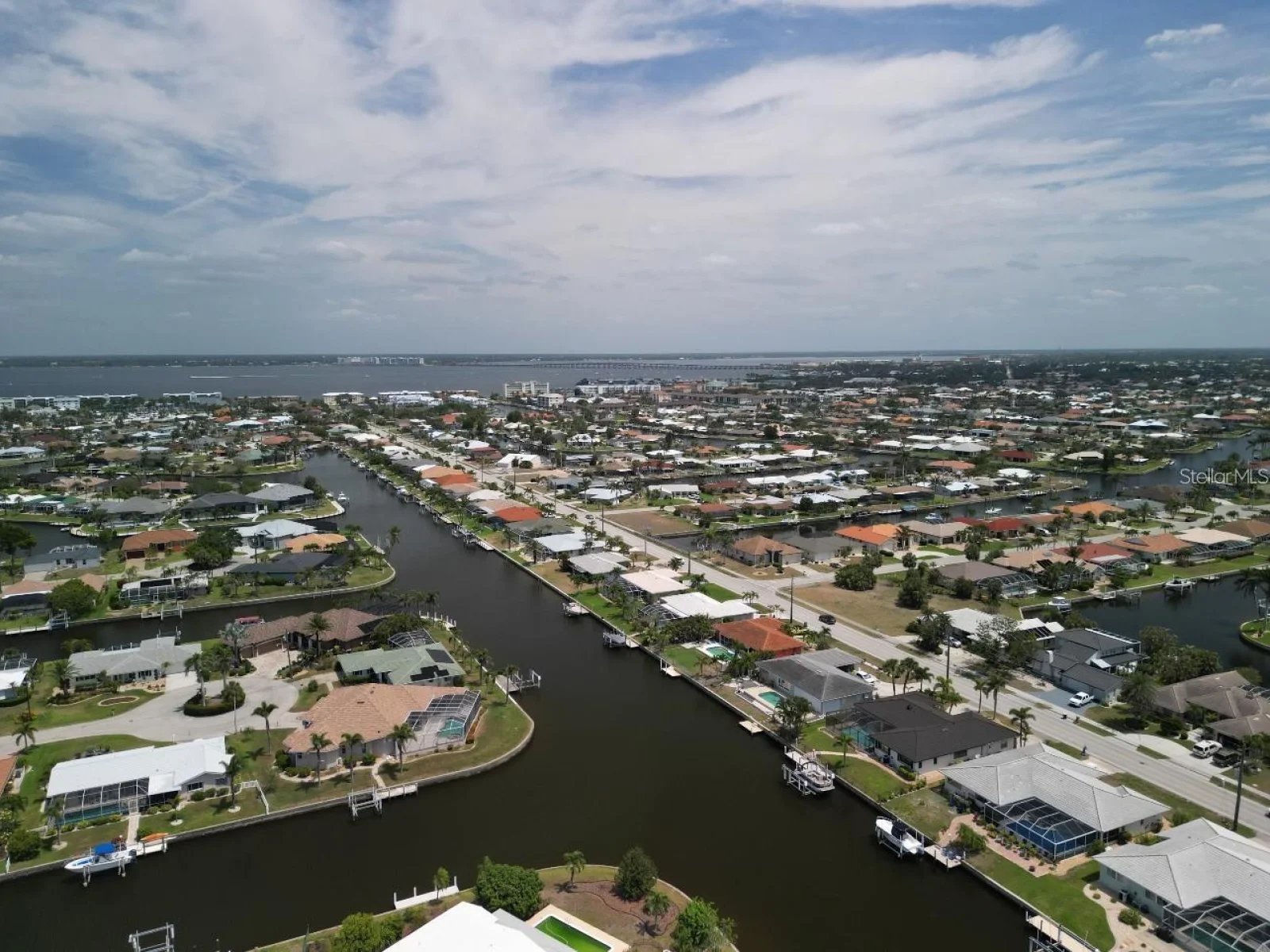 571 BELVEDERE CT, PUNTA GORDA, FL — photo 2
