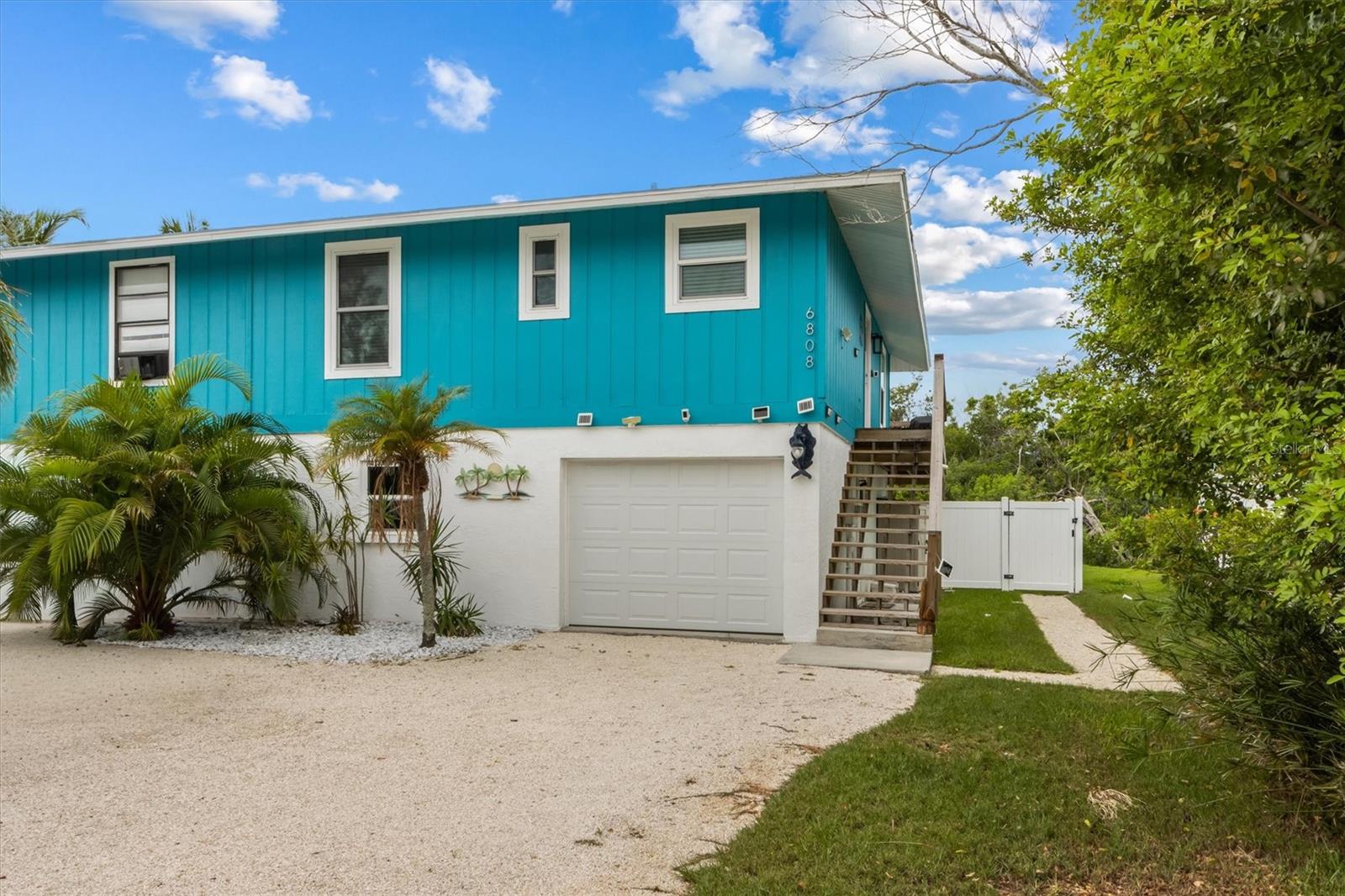 6808 PALM DR #B, HOLMES BEACH, FL