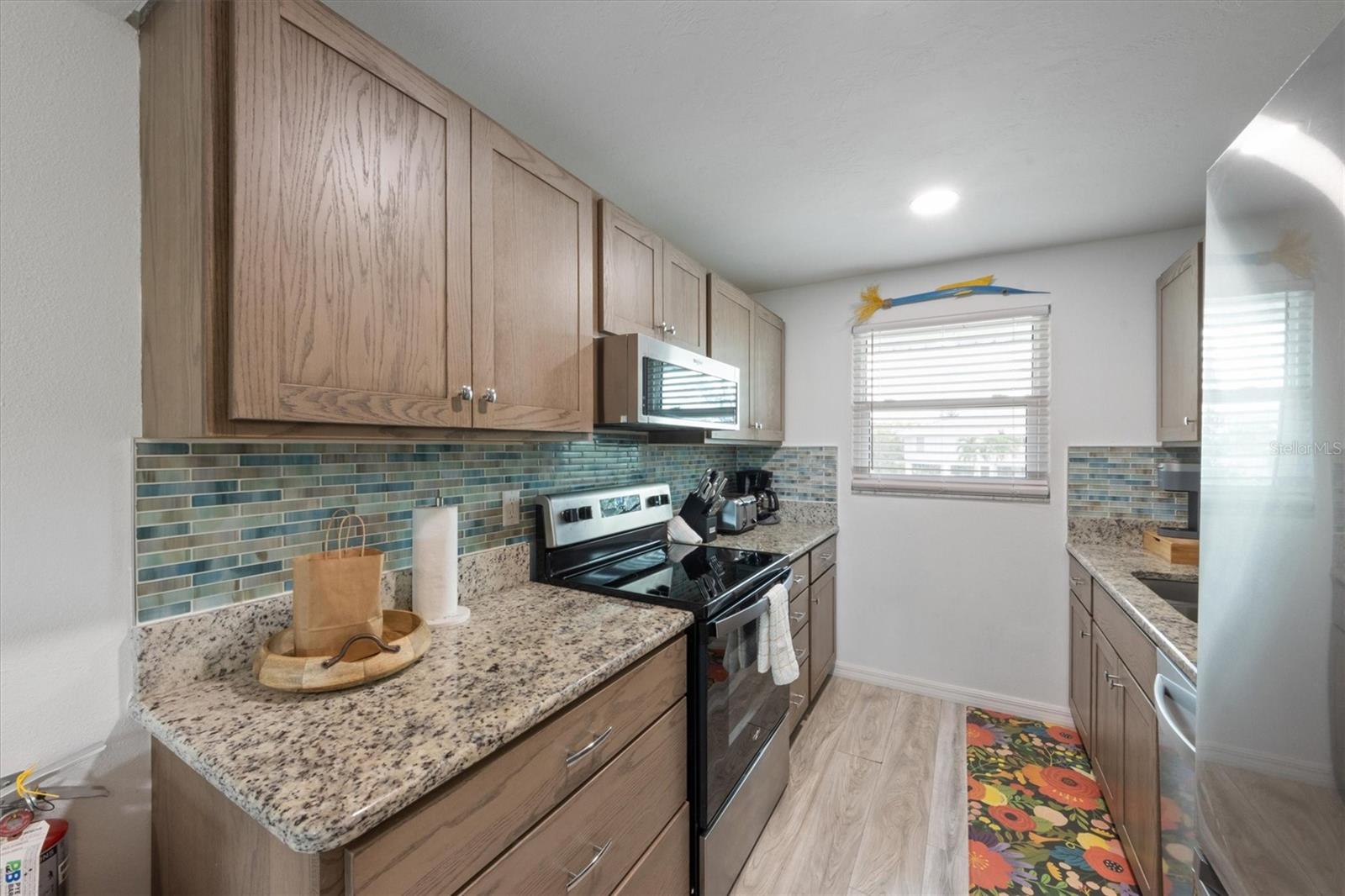 6808 PALM DR #B, HOLMES BEACH, FL — photo 7