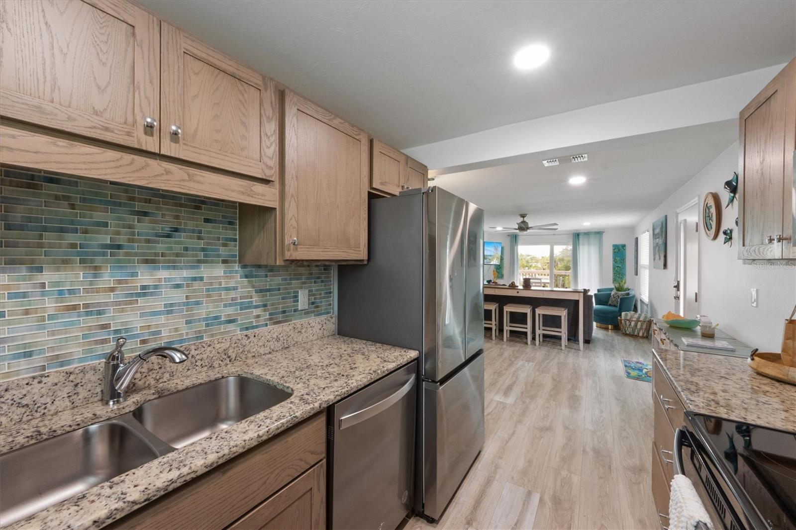 6808 PALM DR #B, HOLMES BEACH, FL — photo 9