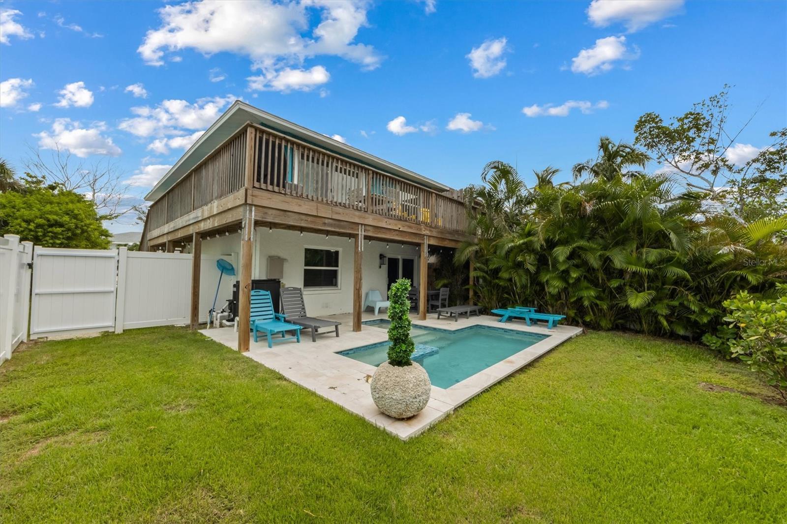 6808 PALM DR #B, HOLMES BEACH, FL — photo 22
