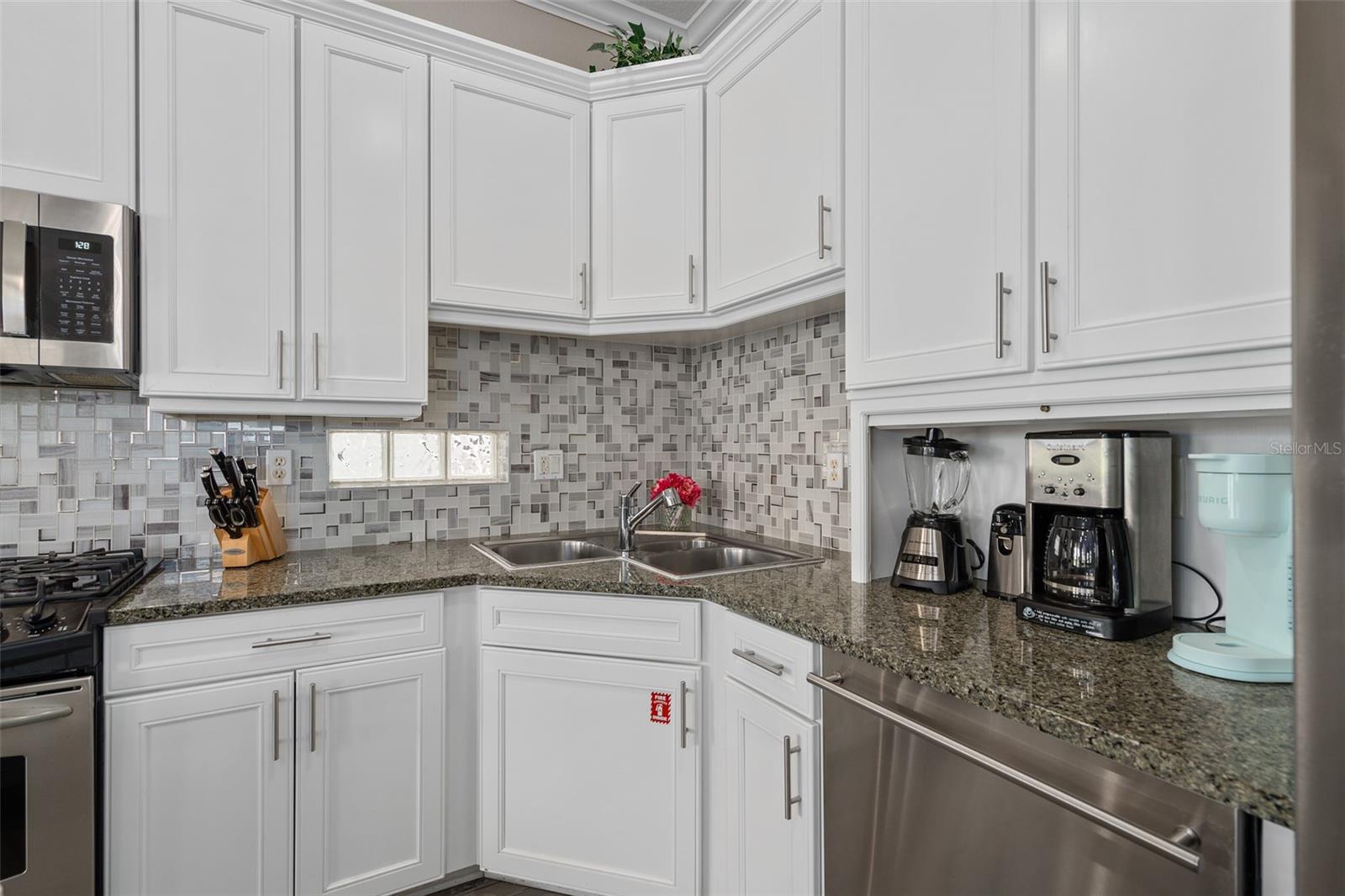 1402 TITIAN CT, REUNION, FL — photo 12