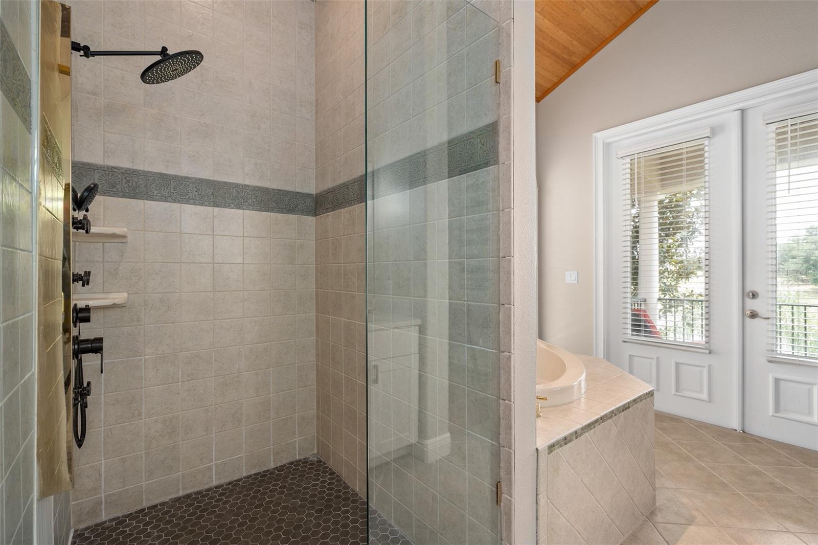 1402 TITIAN CT, REUNION, FL — photo 37