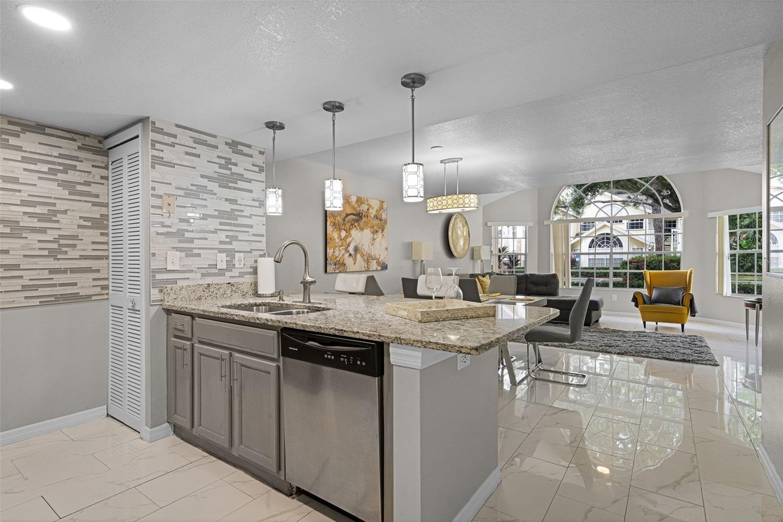 5004 LAGUNA BAY CIR #47, KISSIMMEE, FL — photo 12