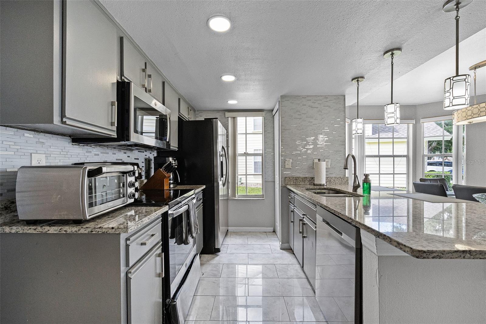 5017 LAGUNA BAY CIR #95, KISSIMMEE, FL — photo 21