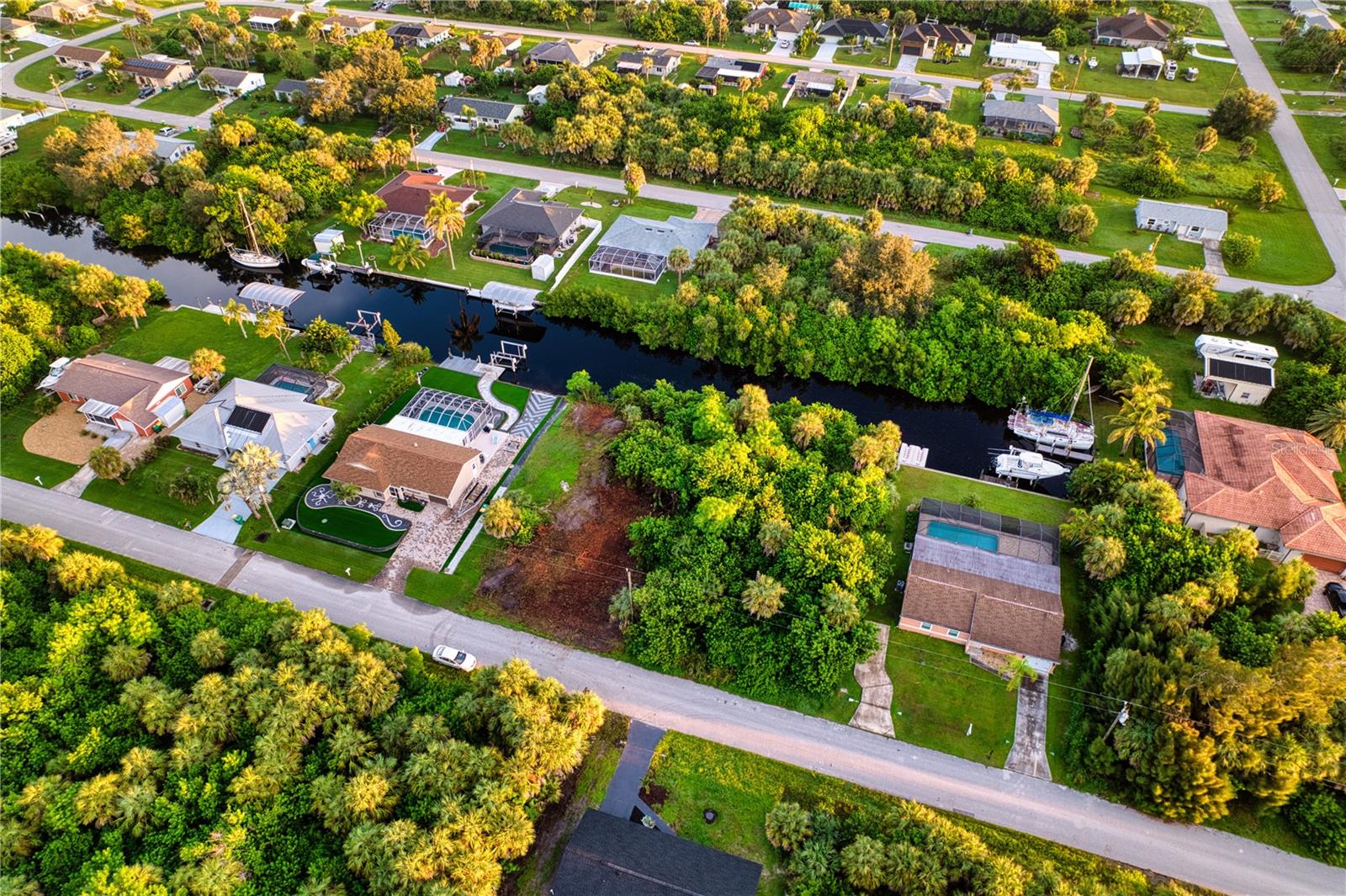 18522 AYRSHIRE CIR, PORT CHARLOTTE, FL — photo 9