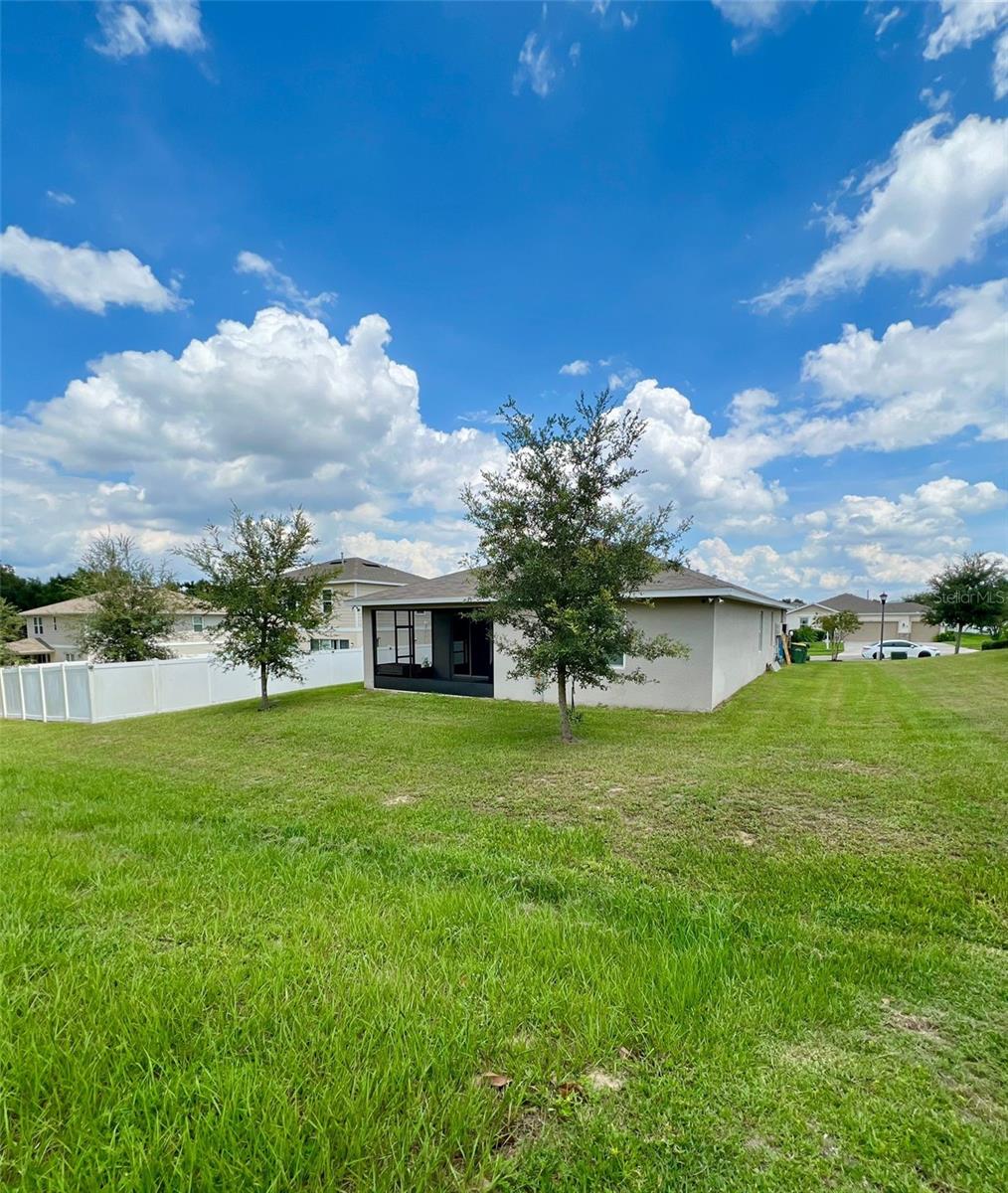 2536 AUTUMN STREAM DR, LEESBURG, FL — photo 83