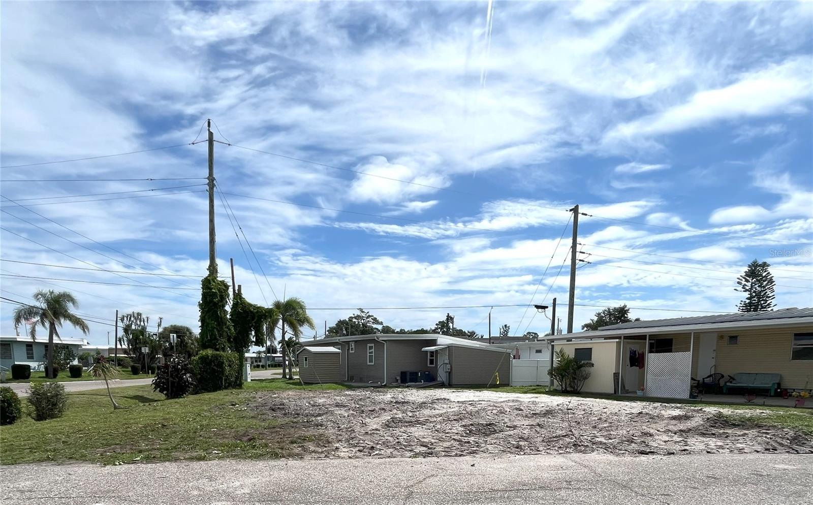 6903 E BAYOU LN, BRADENTON, FL