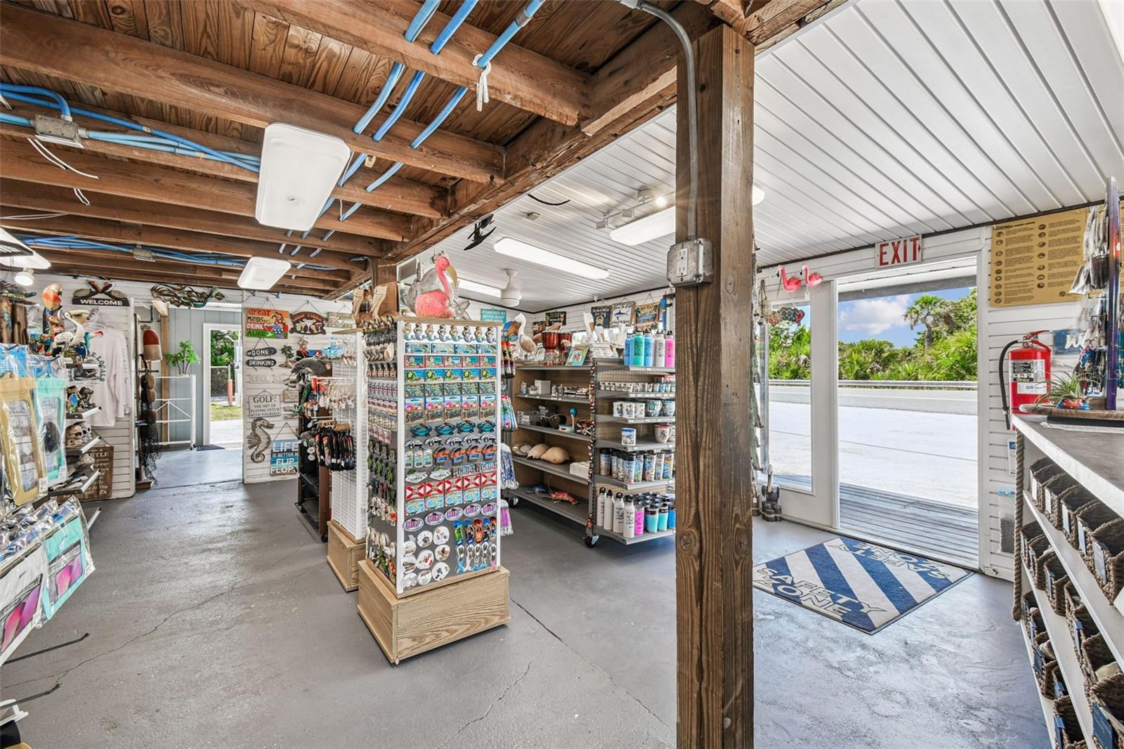 7154 SHOAL LINE BLVD, WEEKI WACHEE, FL — photo 14