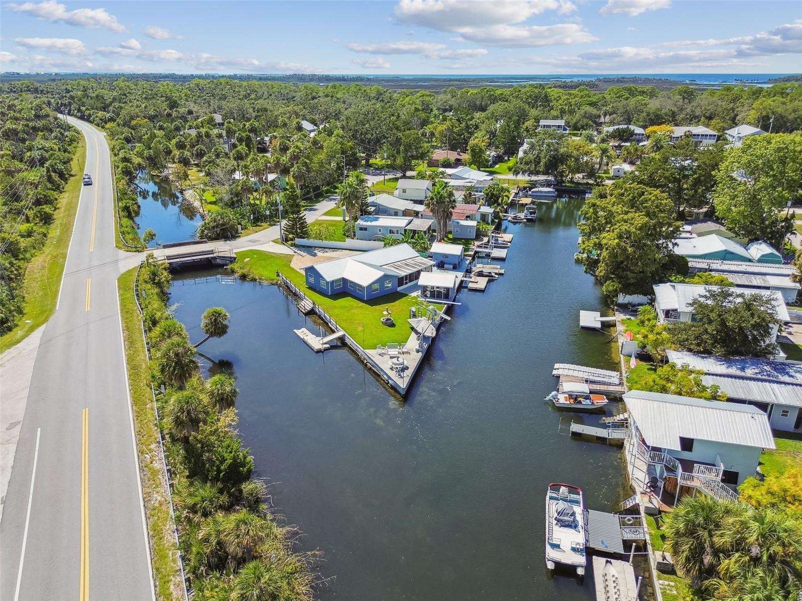 7154 SHOAL LINE BLVD, WEEKI WACHEE, FL — photo 43