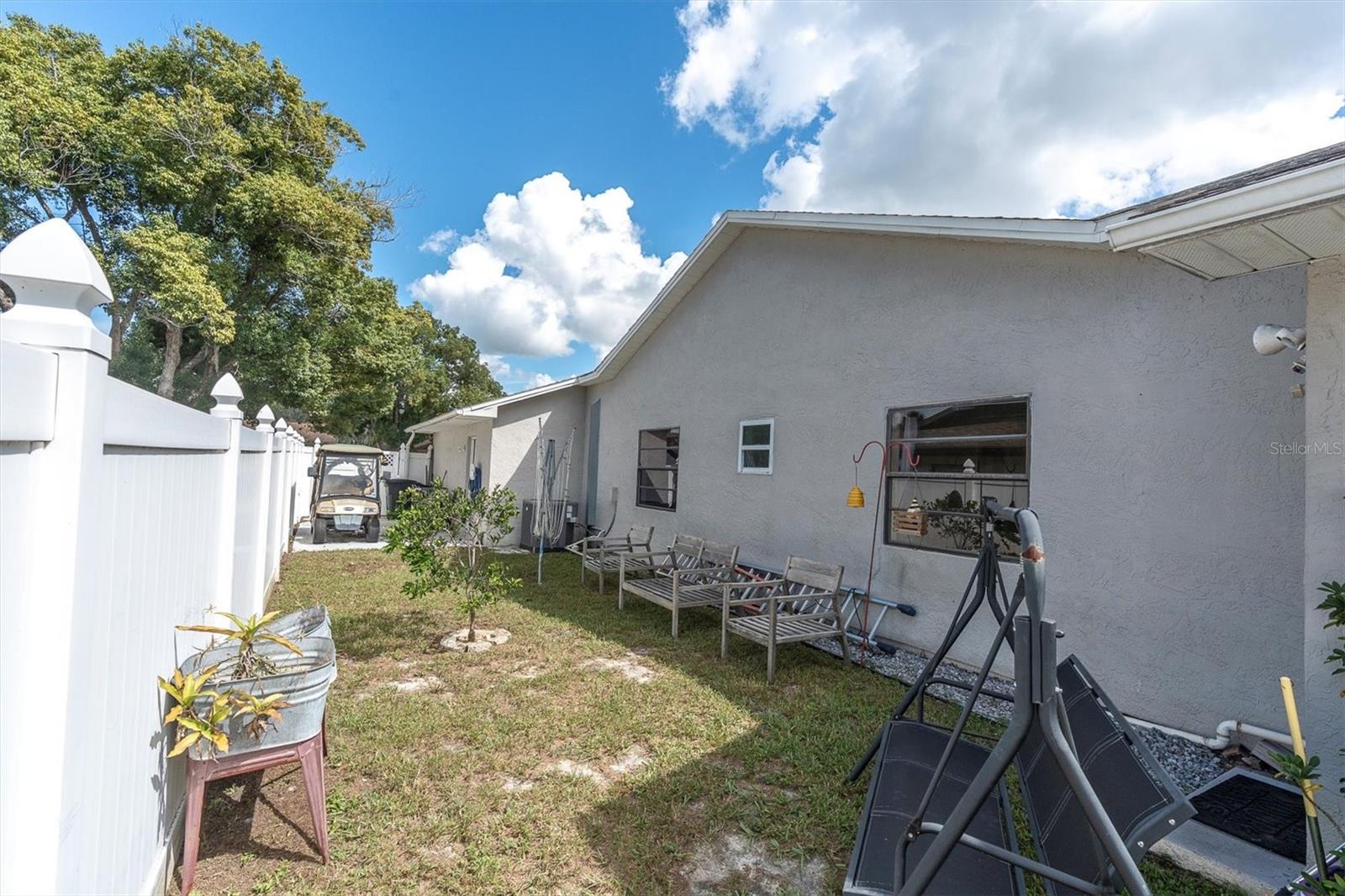 10105 BRIAR CIR, HUDSON, FL — photo 37