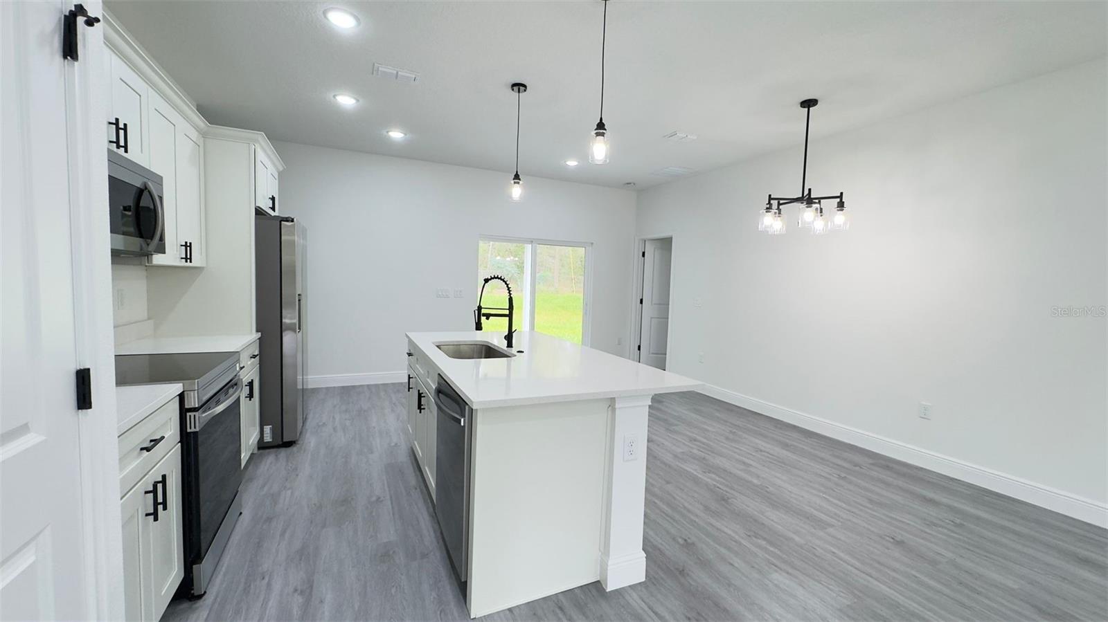 2827 W XENOX DR, CITRUS SPRINGS, FL — photo 6