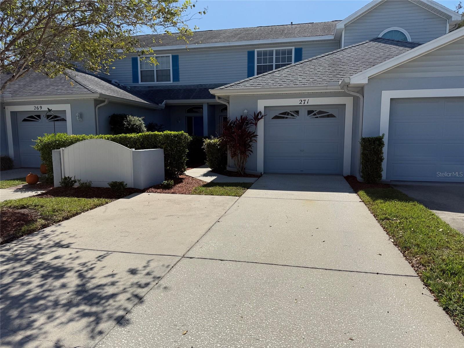 271 HEMINGWAY DR, OLDSMAR, FL