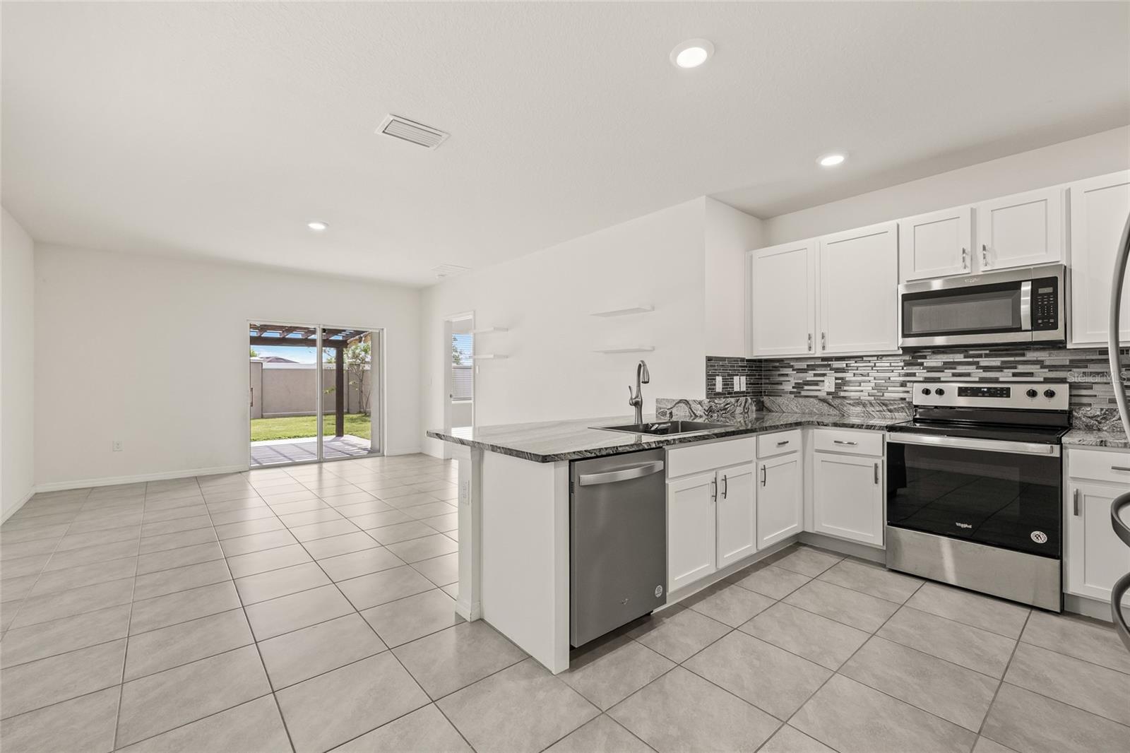 31276 PENNY SURF LOOP, WESLEY CHAPEL, FL — photo 9