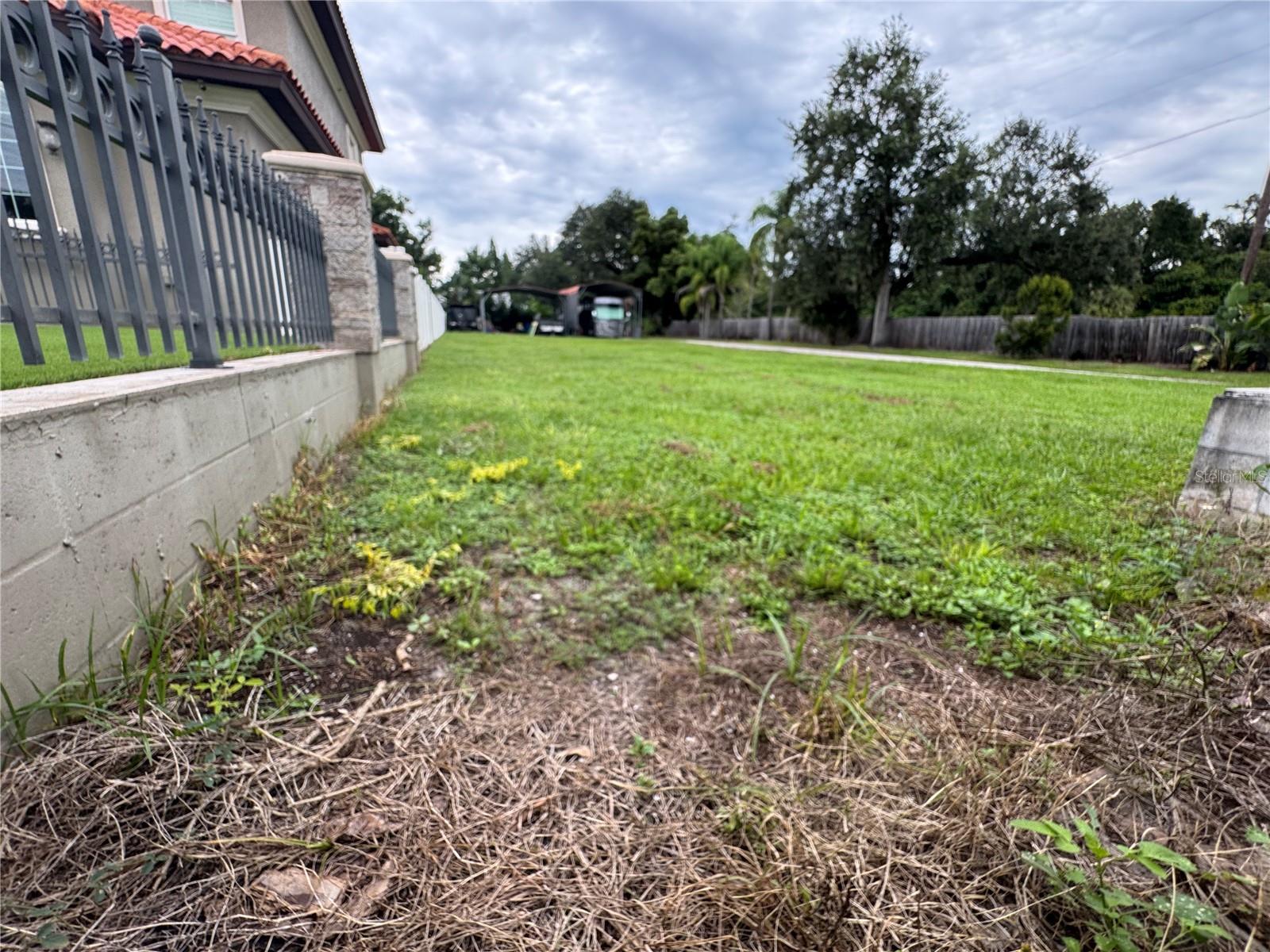 2065 W BEARSS AVE, TAMPA, FL — photo 3