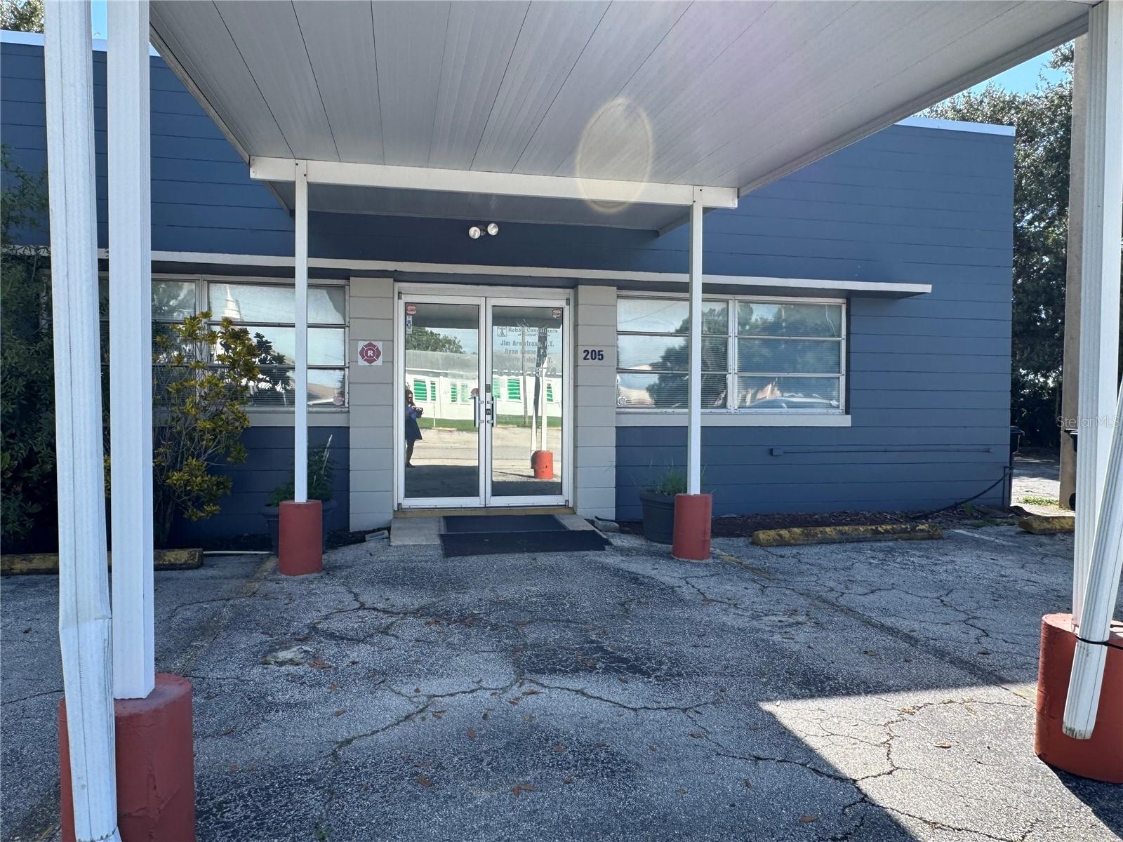 205 N SCENIC HWY, FROSTPROOF, FL