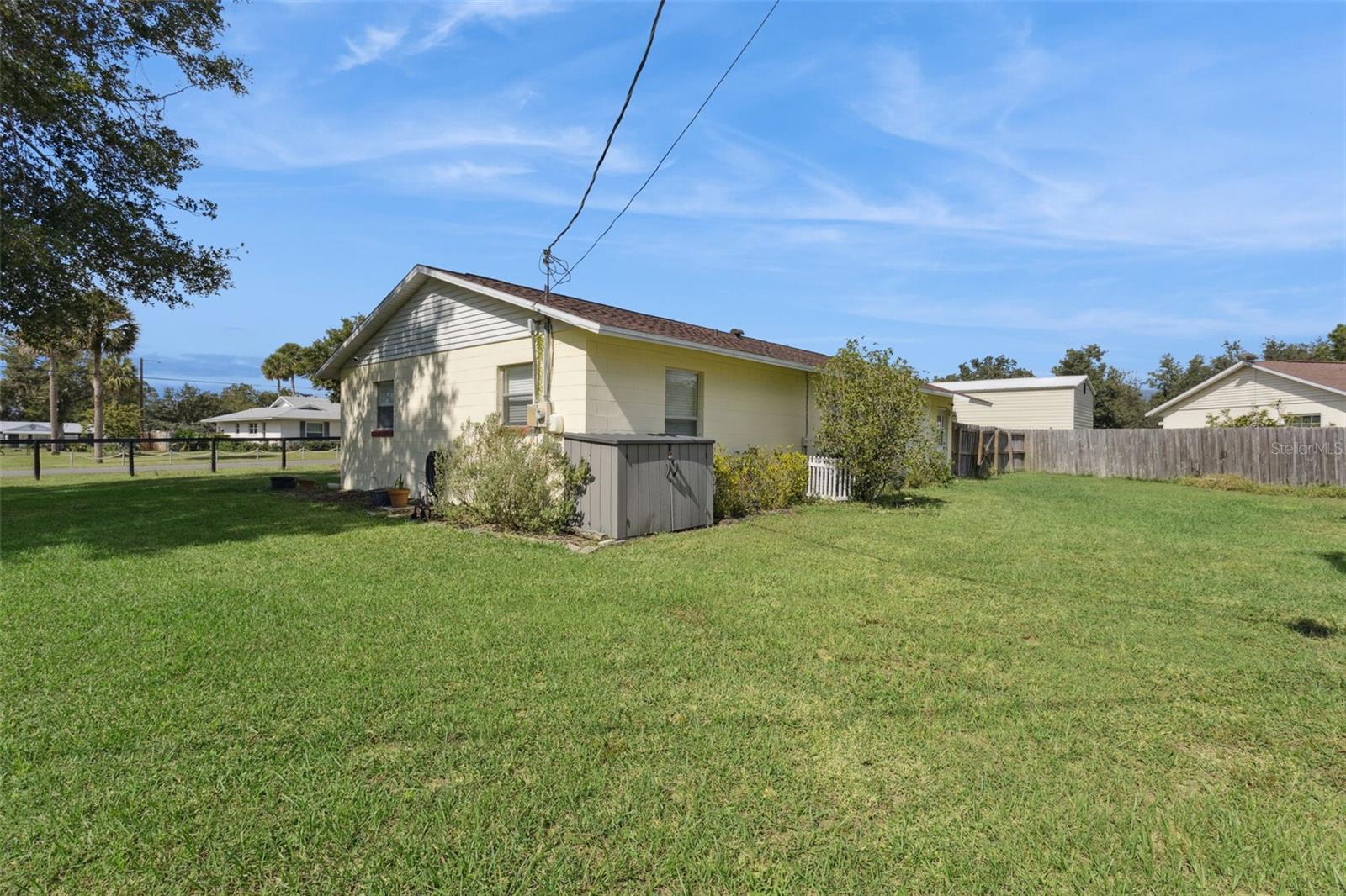 40522 W 5TH AVE, UMATILLA, FL — photo 48