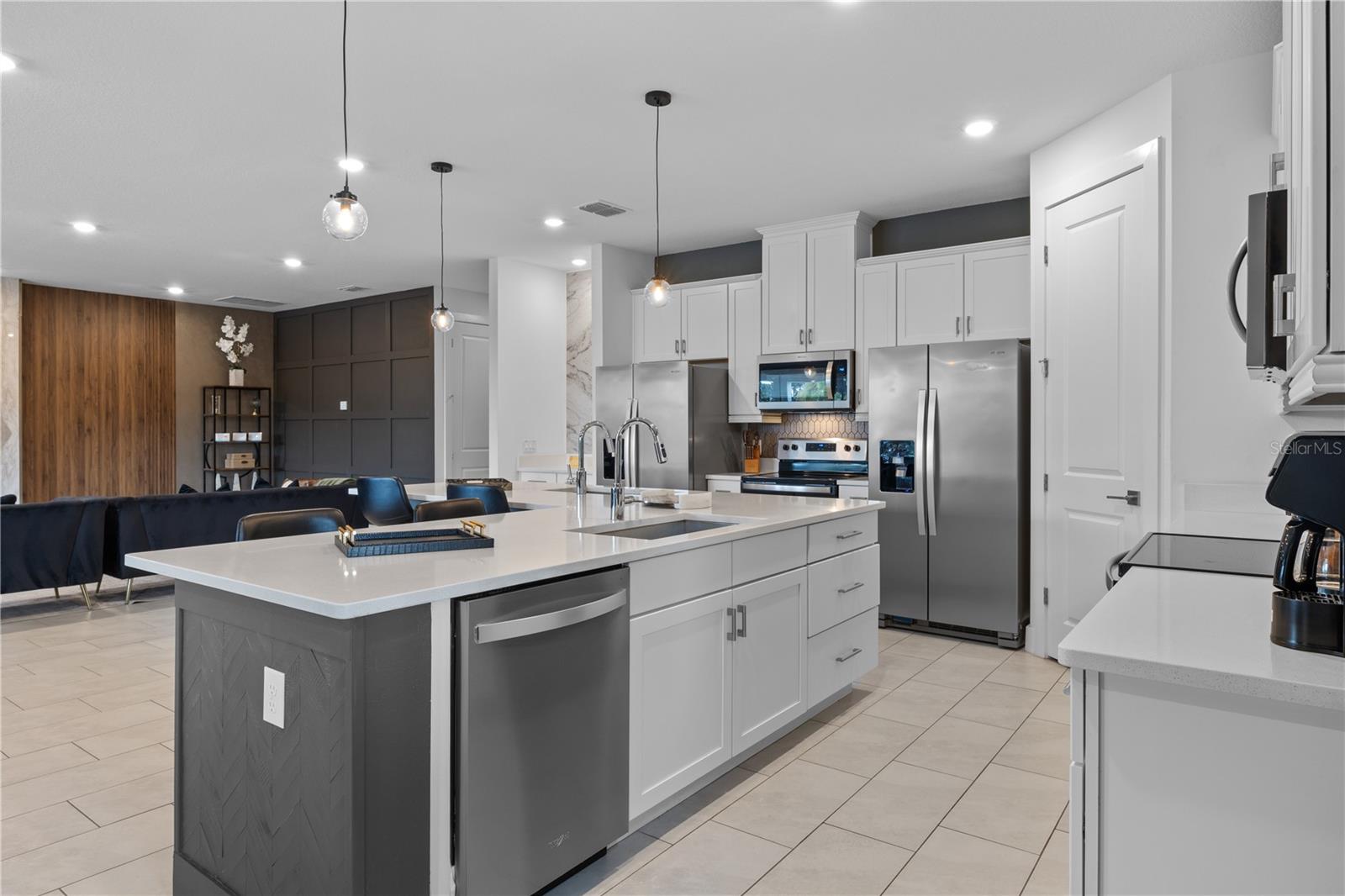 977 DESERT MOUNTAIN CT, REUNION, FL — photo 13