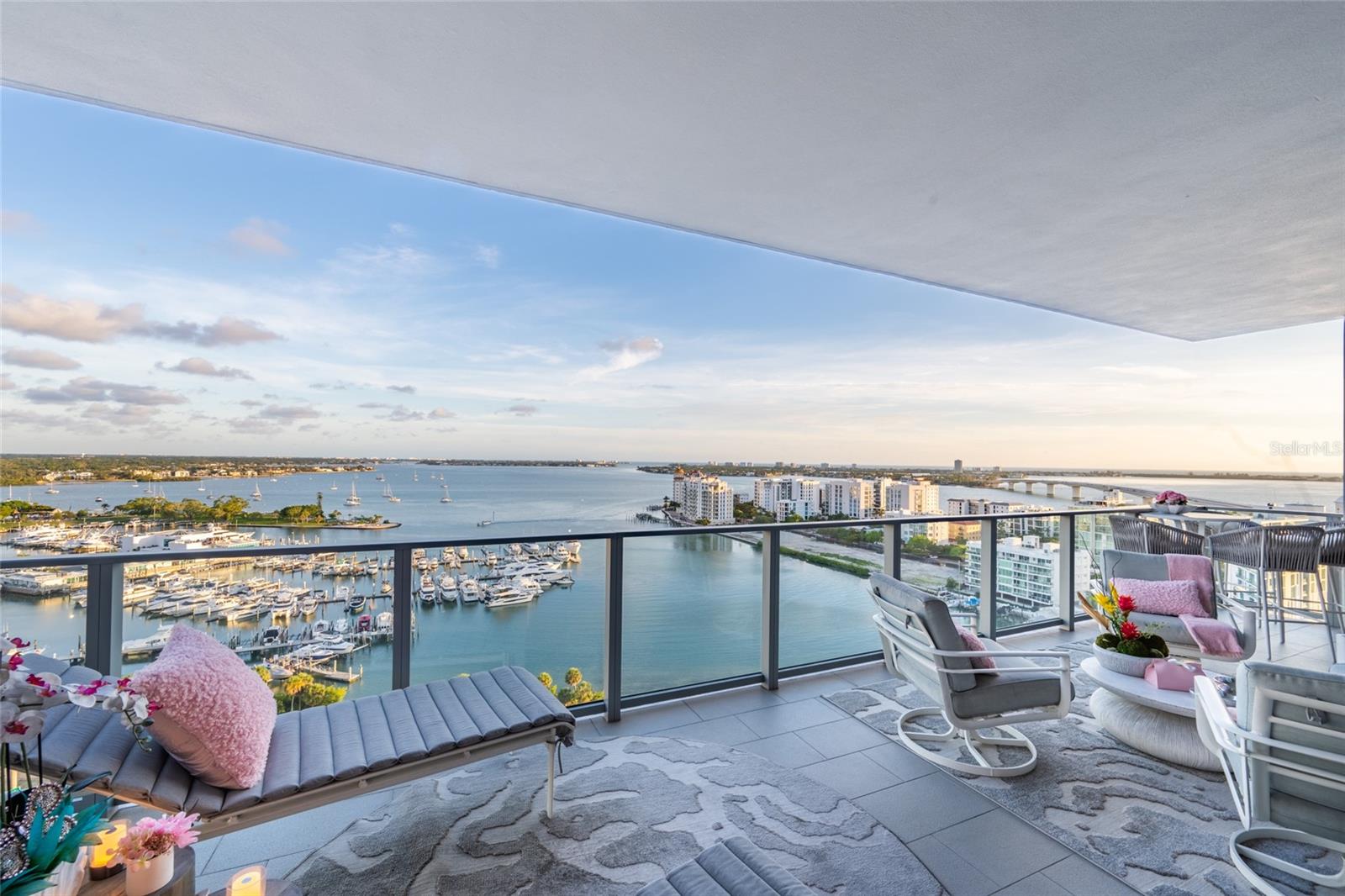 1155 N GULFSTREAM AVE #1607, SARASOTA, FL