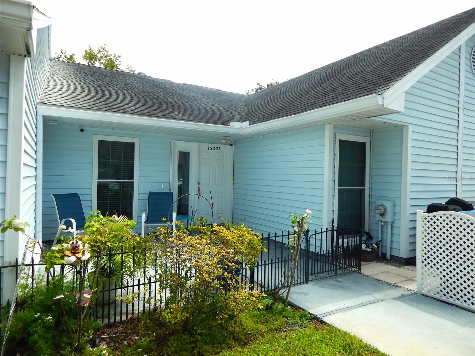 16221 RAMBLING VINE DR W, TAMPA, FL — photo 4