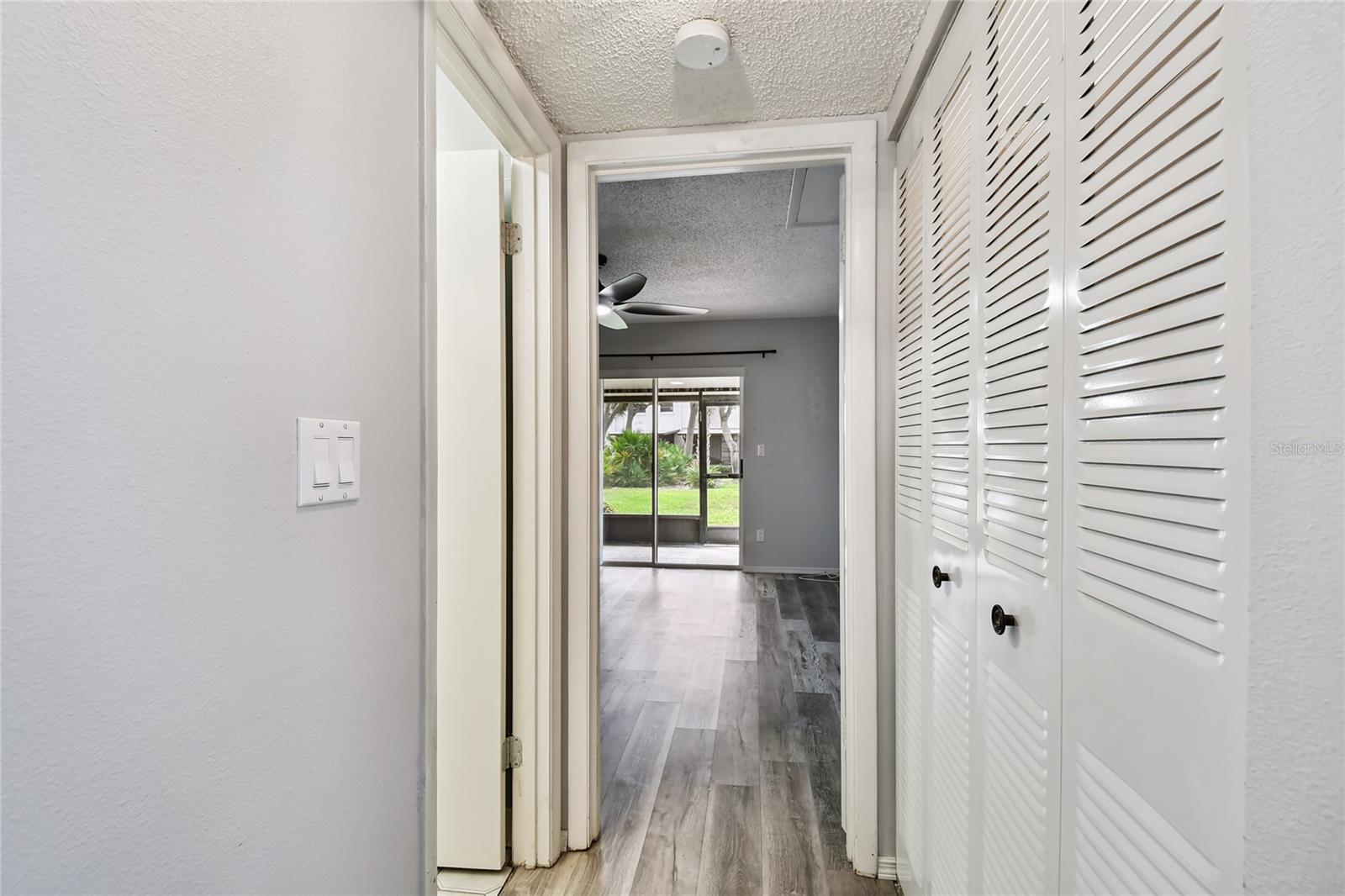 2480 ENTERPRISE RD #6, CLEARWATER, FL — photo 12