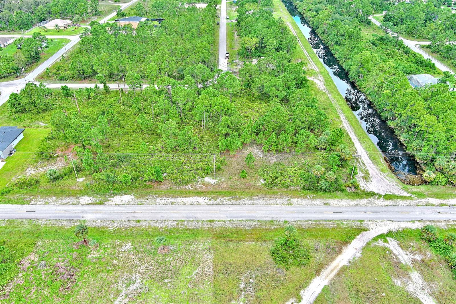 702 EISENHOWER BLVD, LEHIGH ACRES, FL — photo 23