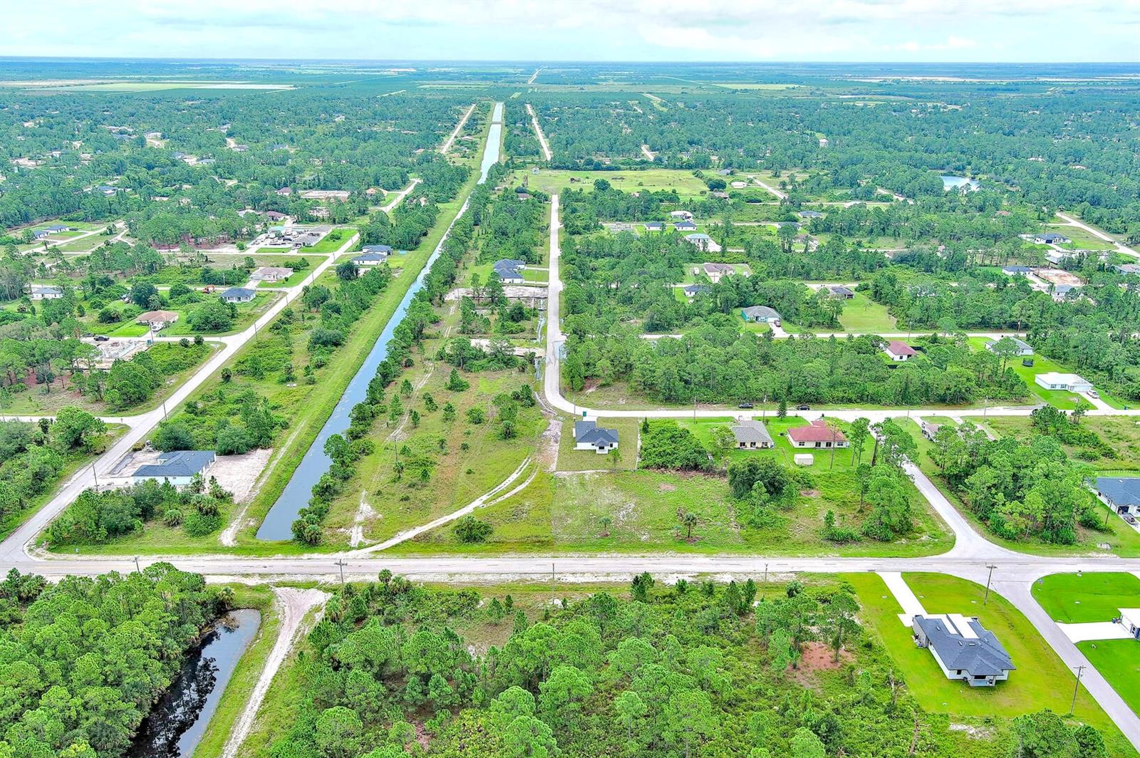 702 EISENHOWER BLVD, LEHIGH ACRES, FL — photo 31