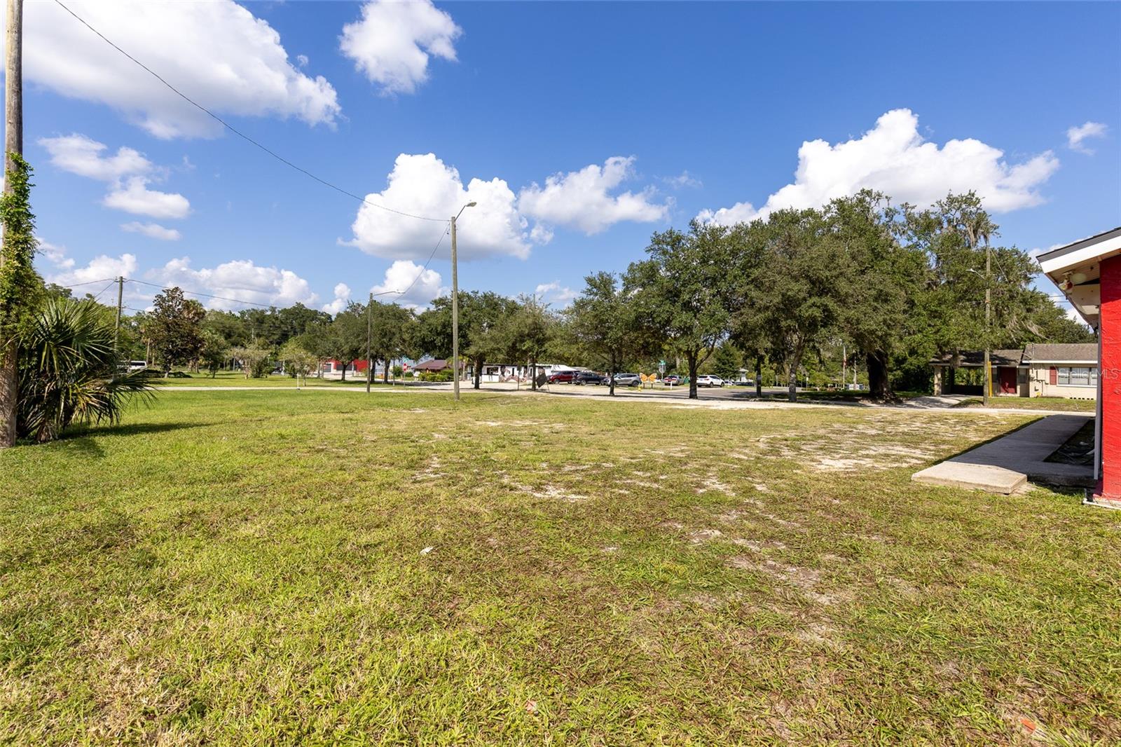 918 S ADELLE AVE, DELAND, FL — photo 4