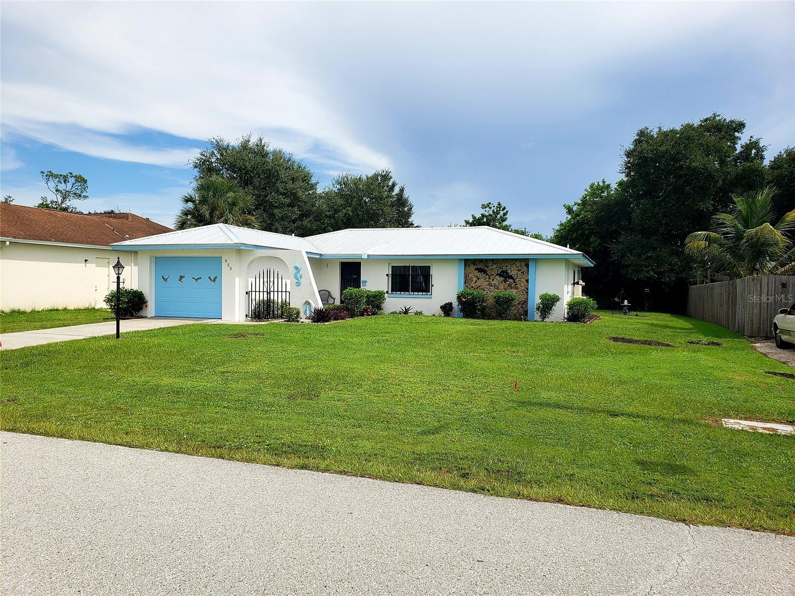 953 TROPICAL AVE NW, PORT CHARLOTTE, FL — photo 2