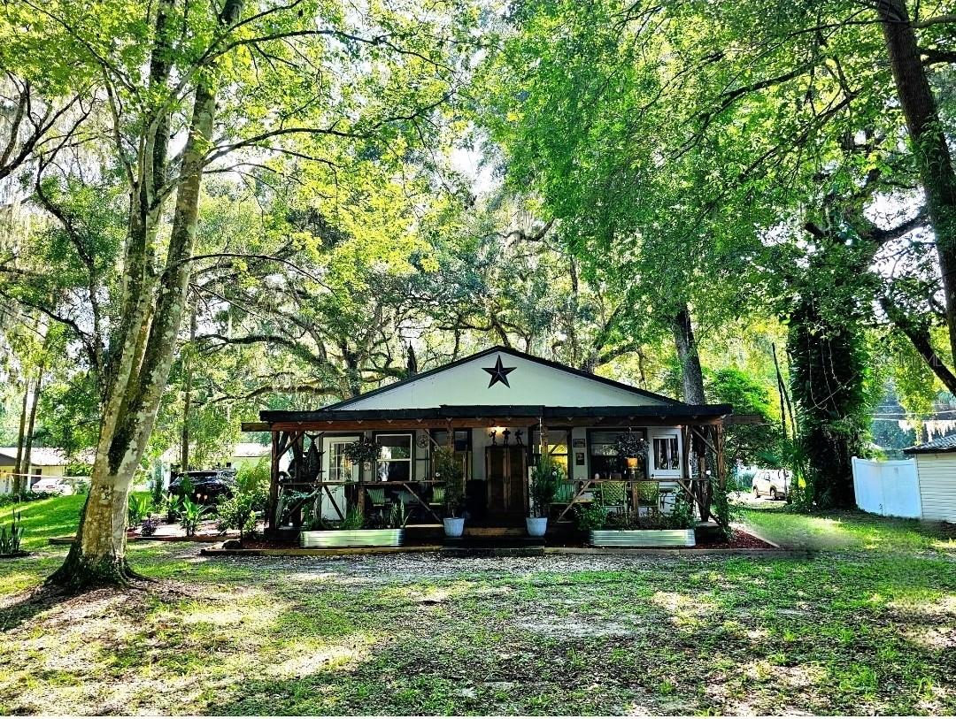 353 N ROBIN HOOD RD, INVERNESS, FL
