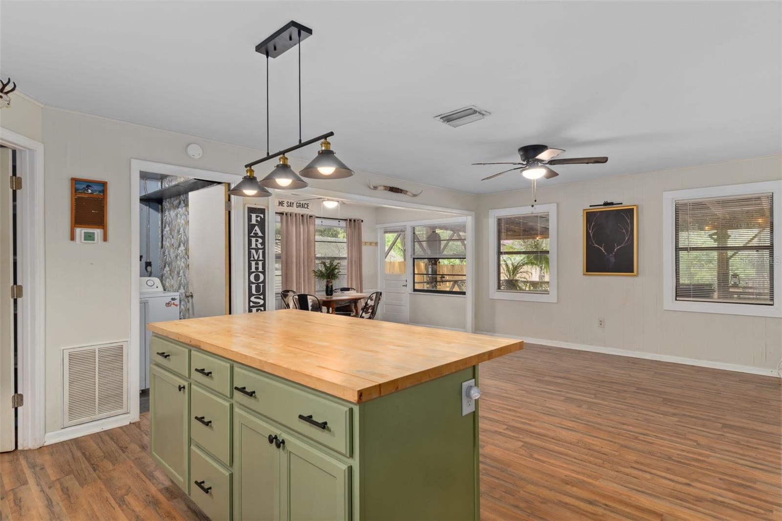 353 N ROBIN HOOD RD, INVERNESS, FL — photo 18