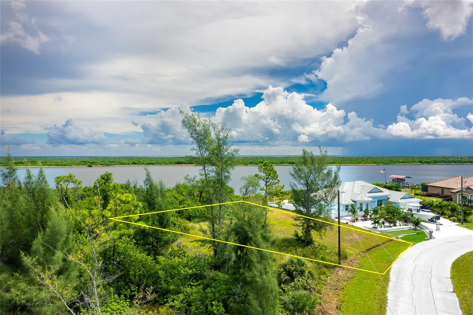 16468 LIGGETT CIR, PORT CHARLOTTE, FL — photo 12