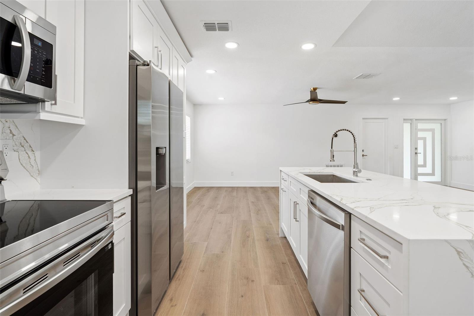 5811 IMPERIAL KY, TAMPA, FL — photo 13