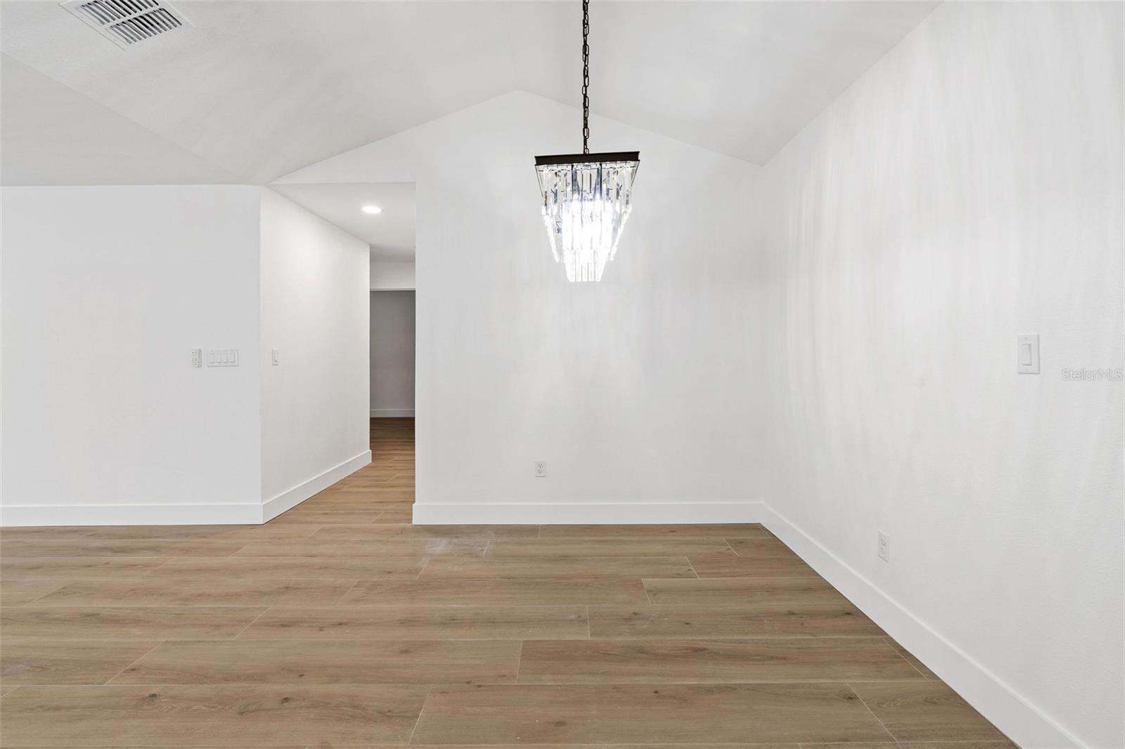 5811 IMPERIAL KY, TAMPA, FL — photo 18