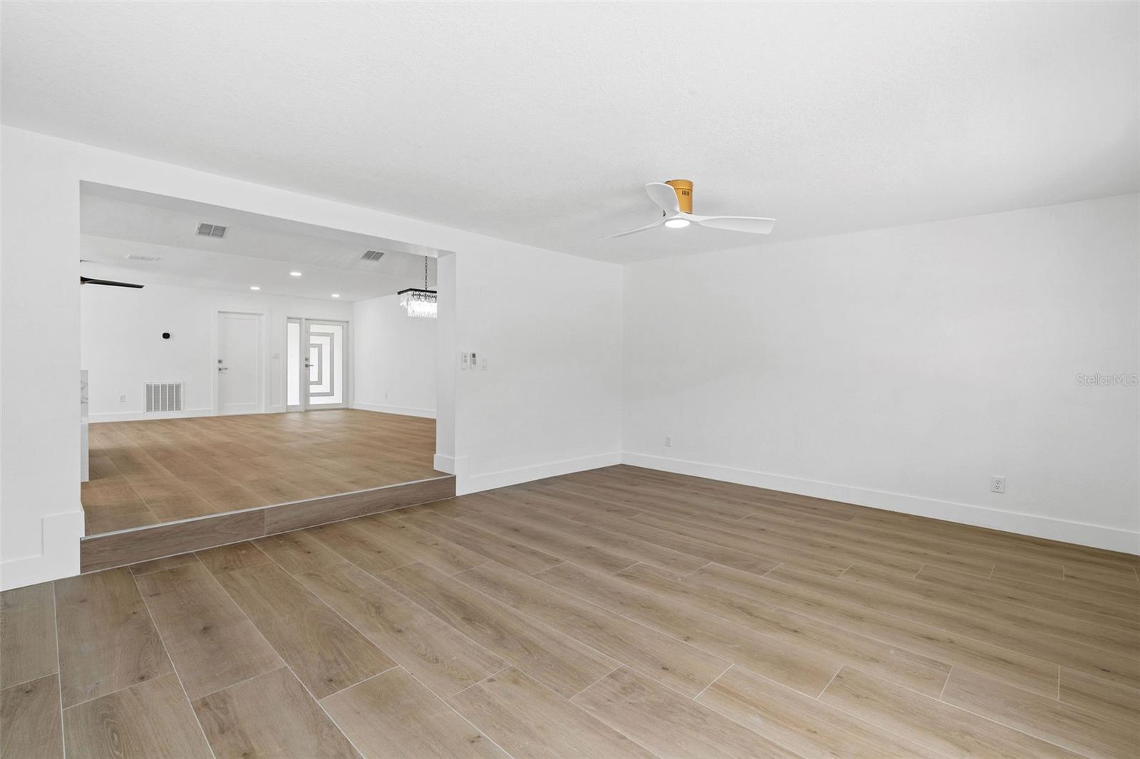 5811 IMPERIAL KY, TAMPA, FL — photo 19