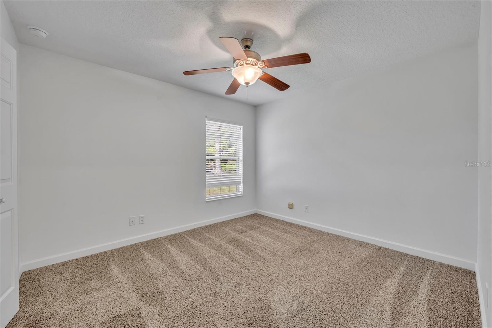 8923 BRIDGEPORT BAY CIR, MOUNT DORA, FL — photo 60