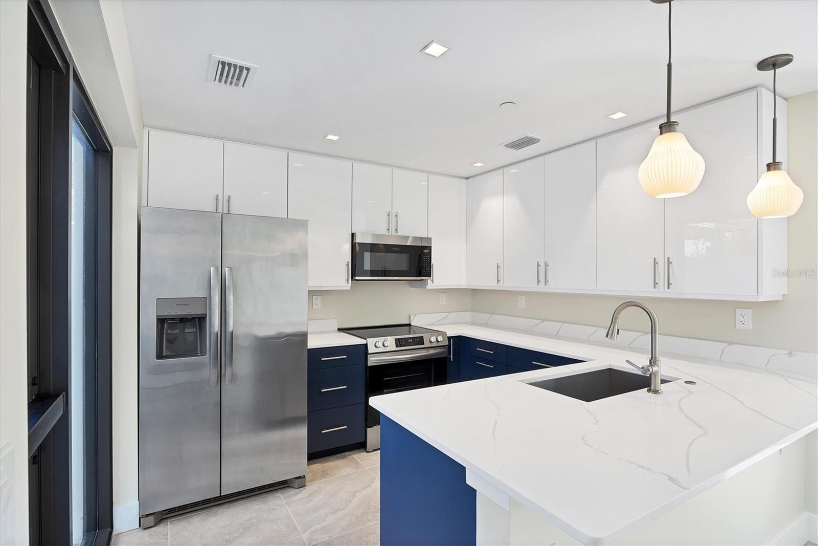 1558 4TH ST #216, SARASOTA, FL — photo 9