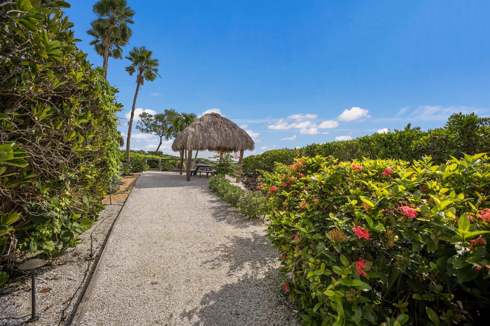847 EVERGREEN WAY, LONGBOAT KEY, FL — photo 35