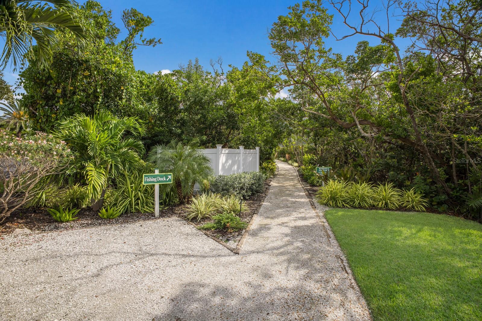 847 EVERGREEN WAY, LONGBOAT KEY, FL — photo 36