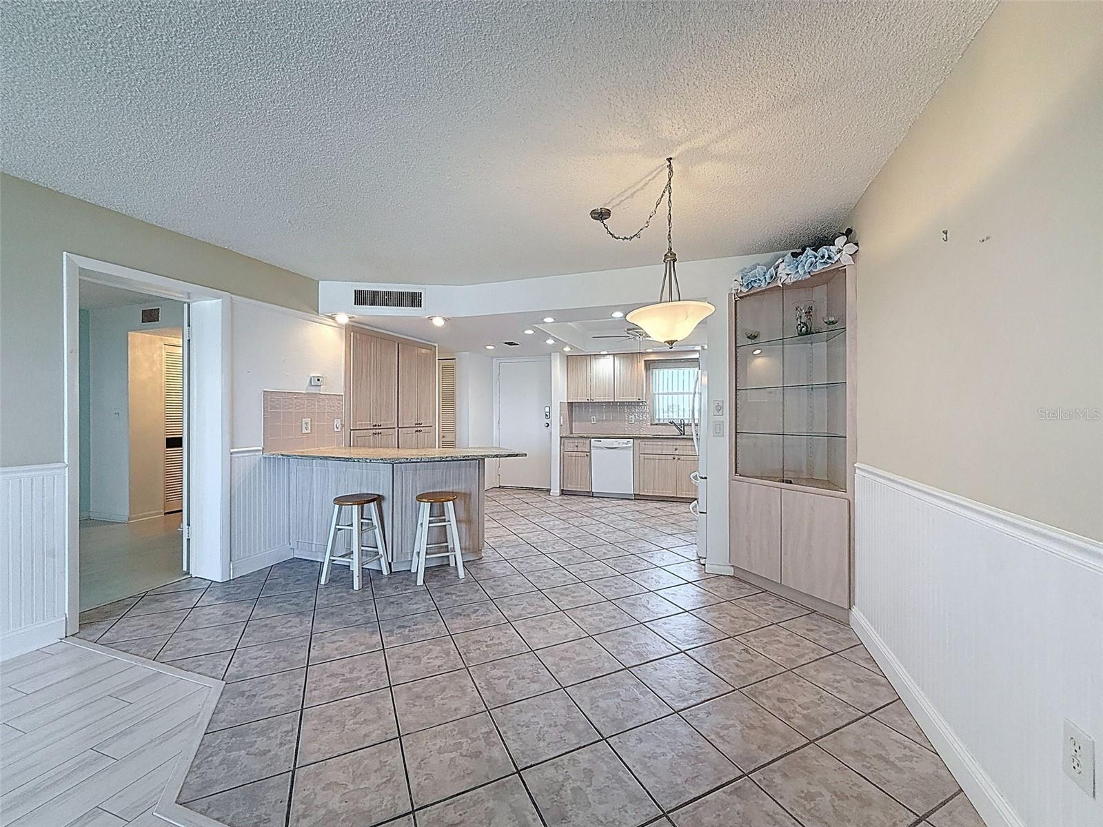 4550 COVE CIR #507, ST PETERSBURG, FL — photo 9