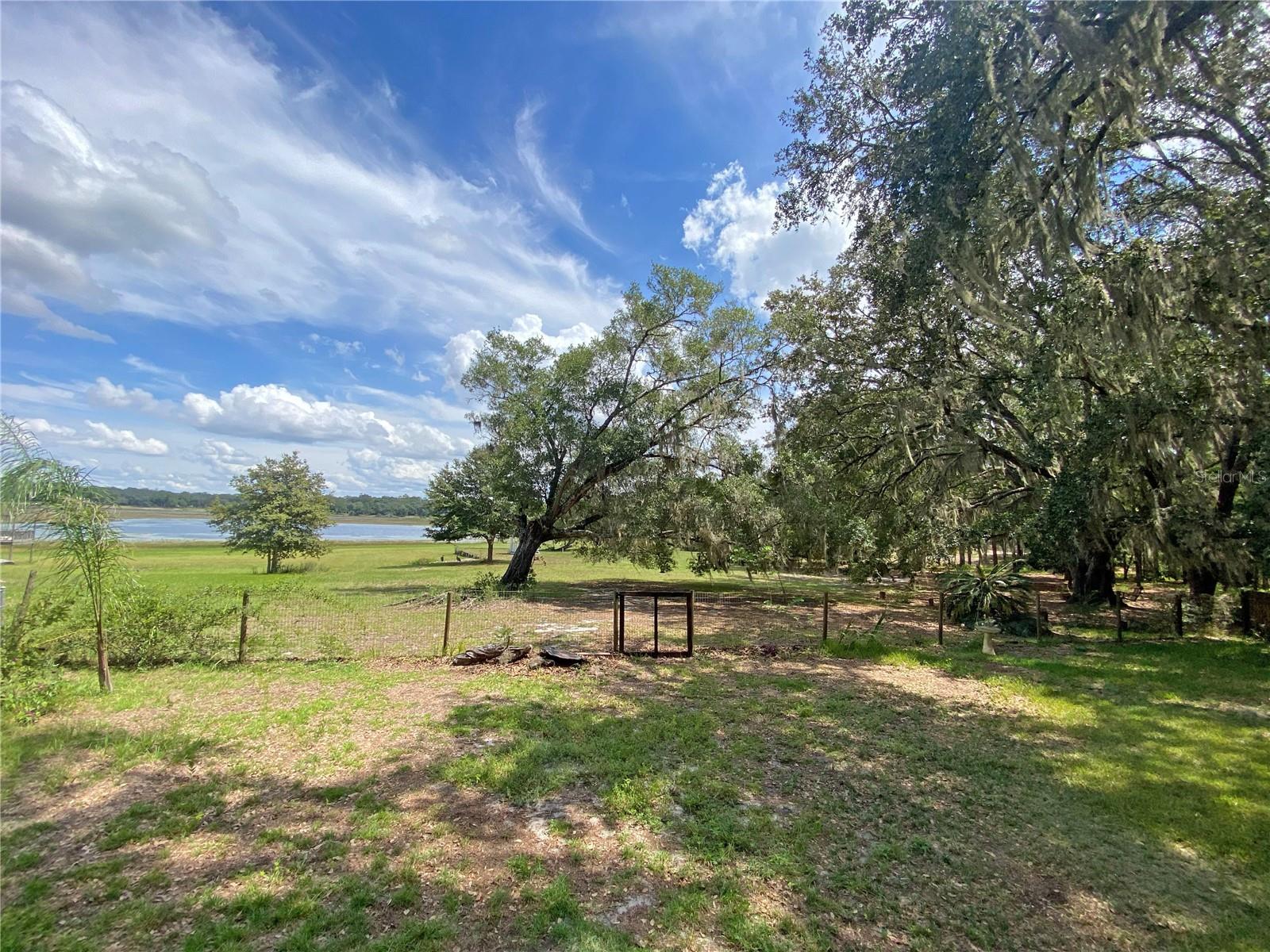 148 SWAN LAKE DR, MELROSE, FL — photo 25