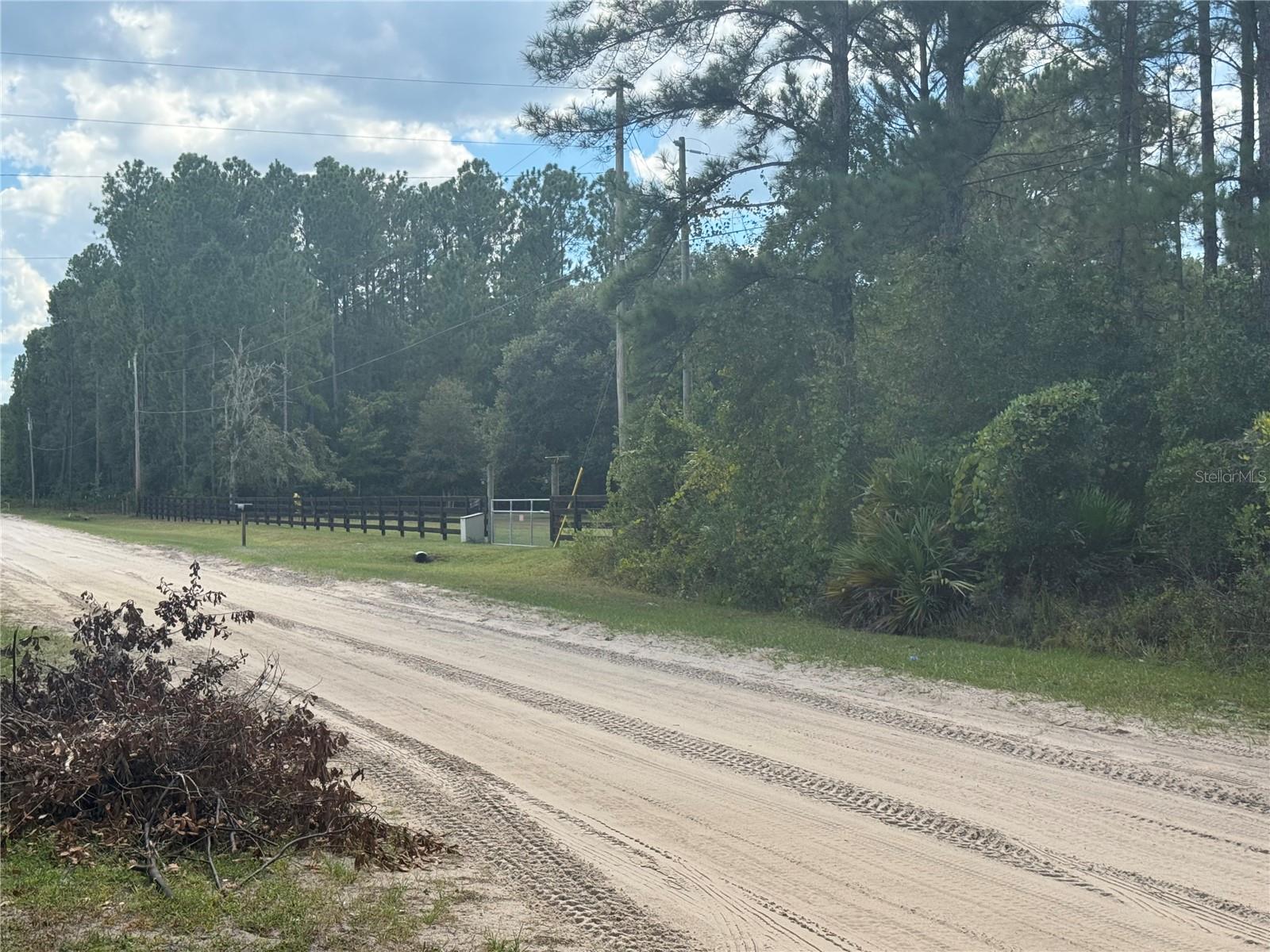 4334 LORI LOOP RD, KEYSTONE HEIGHTS, FL