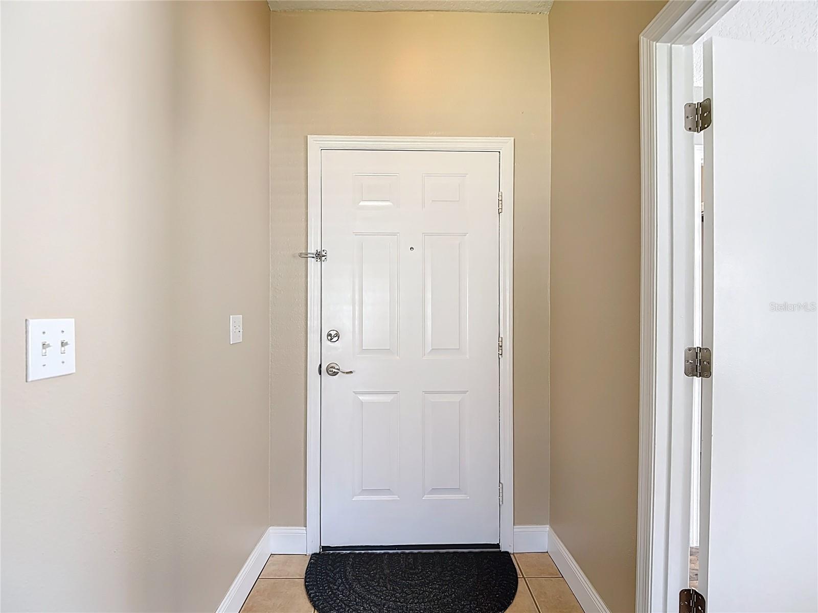 11205 COREY PAVIN LN, SAN ANTONIO, FL — photo 5