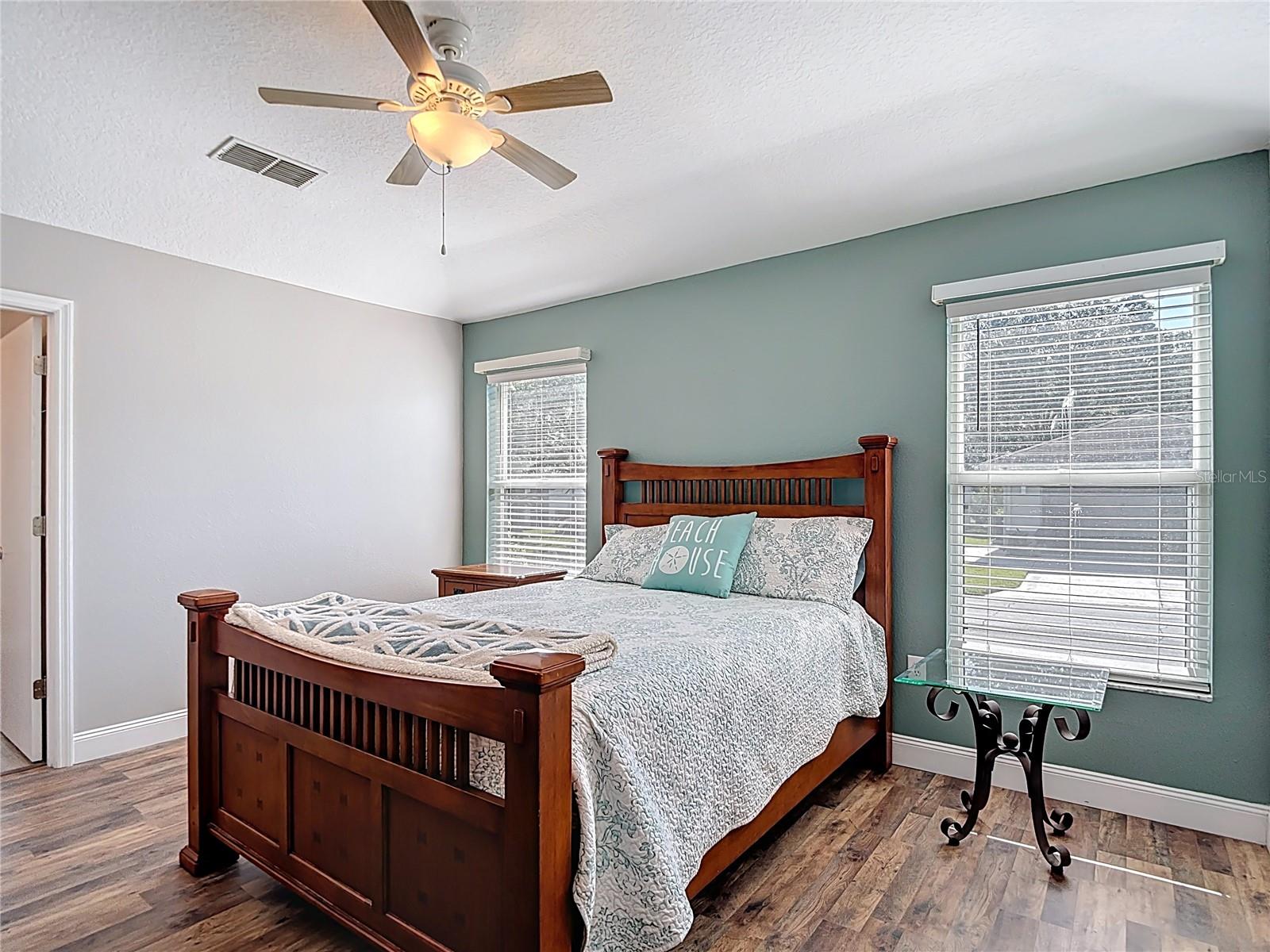 11205 COREY PAVIN LN, SAN ANTONIO, FL — photo 22