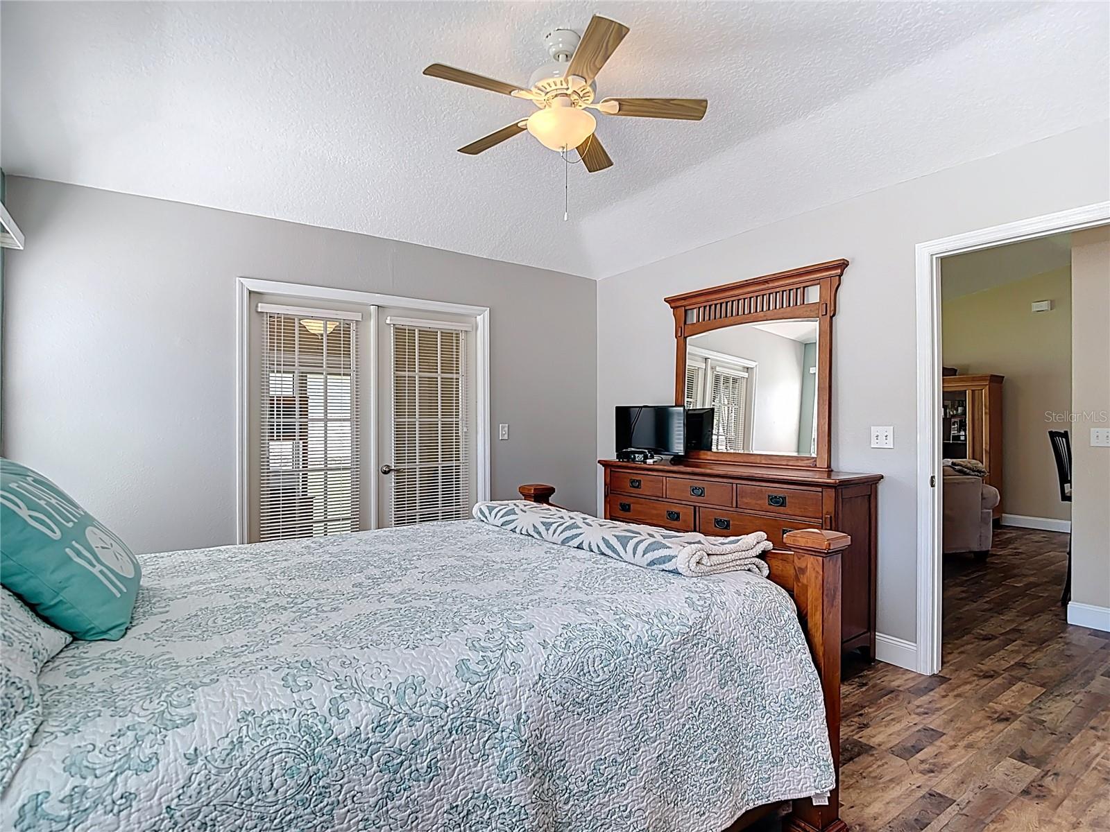 11205 COREY PAVIN LN, SAN ANTONIO, FL — photo 38