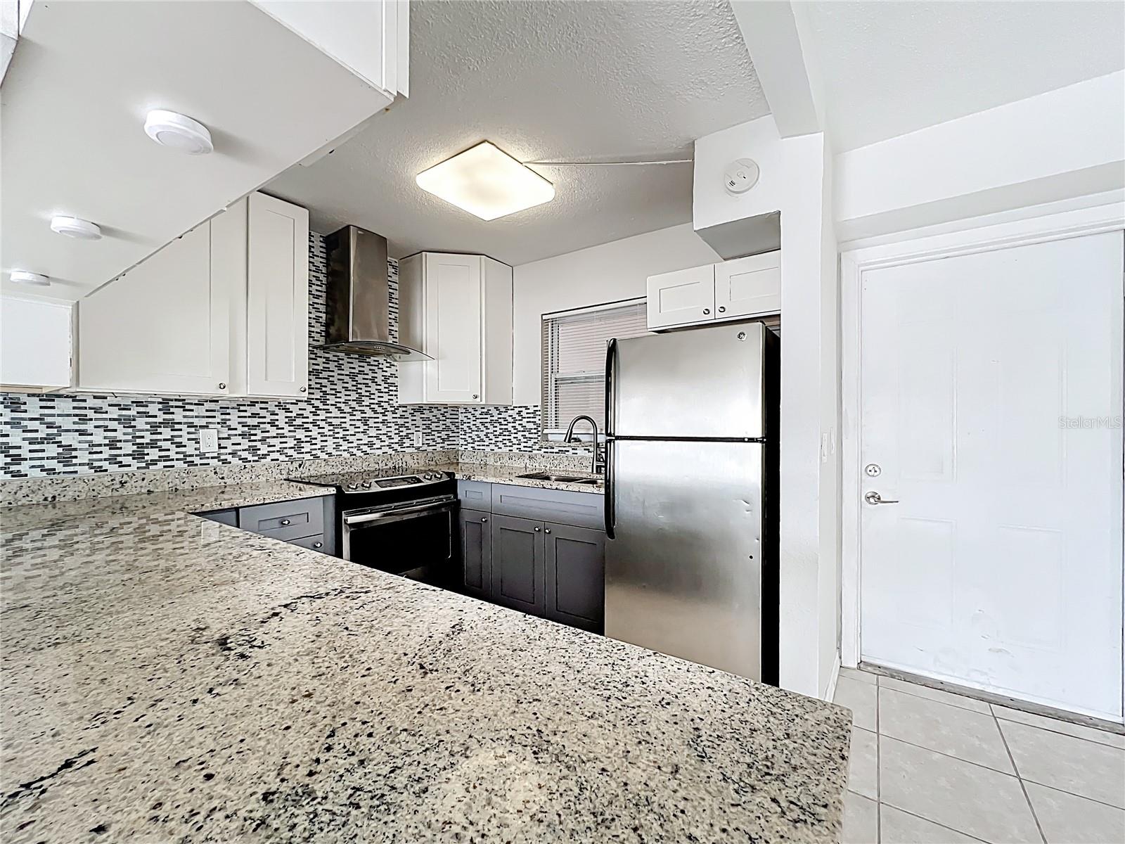11705 3RD ST E #3, TREASURE ISLAND, FL — photo 9