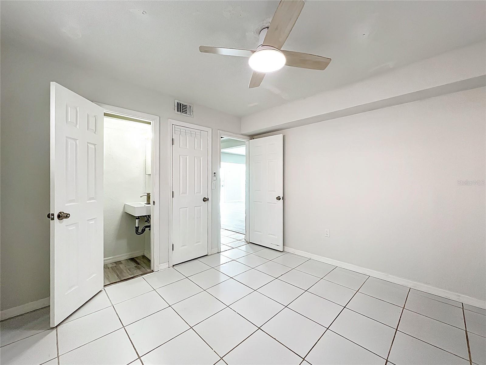 11705 3RD ST E #3, TREASURE ISLAND, FL — photo 16