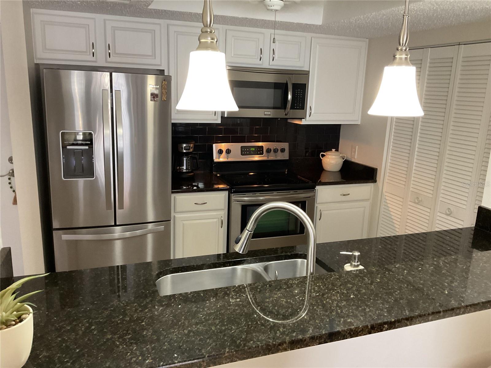 25188 MARION AVE #D207, PUNTA GORDA, FL — photo 15