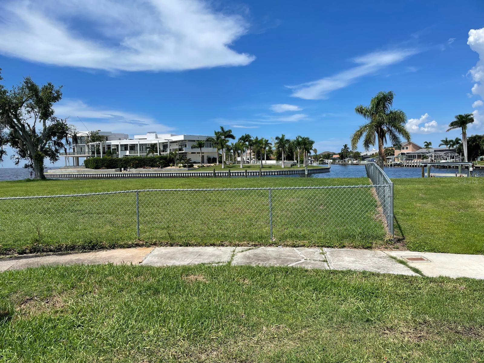 266 BEENEY RD SE, PORT CHARLOTTE, FL