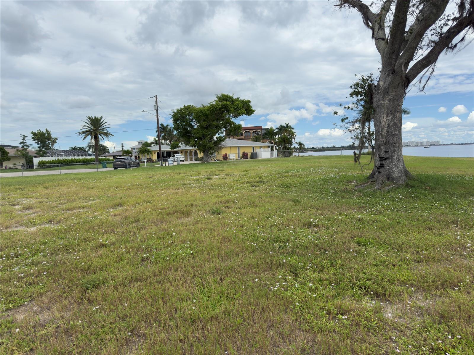 266 BEENEY RD SE, PORT CHARLOTTE, FL — photo 3